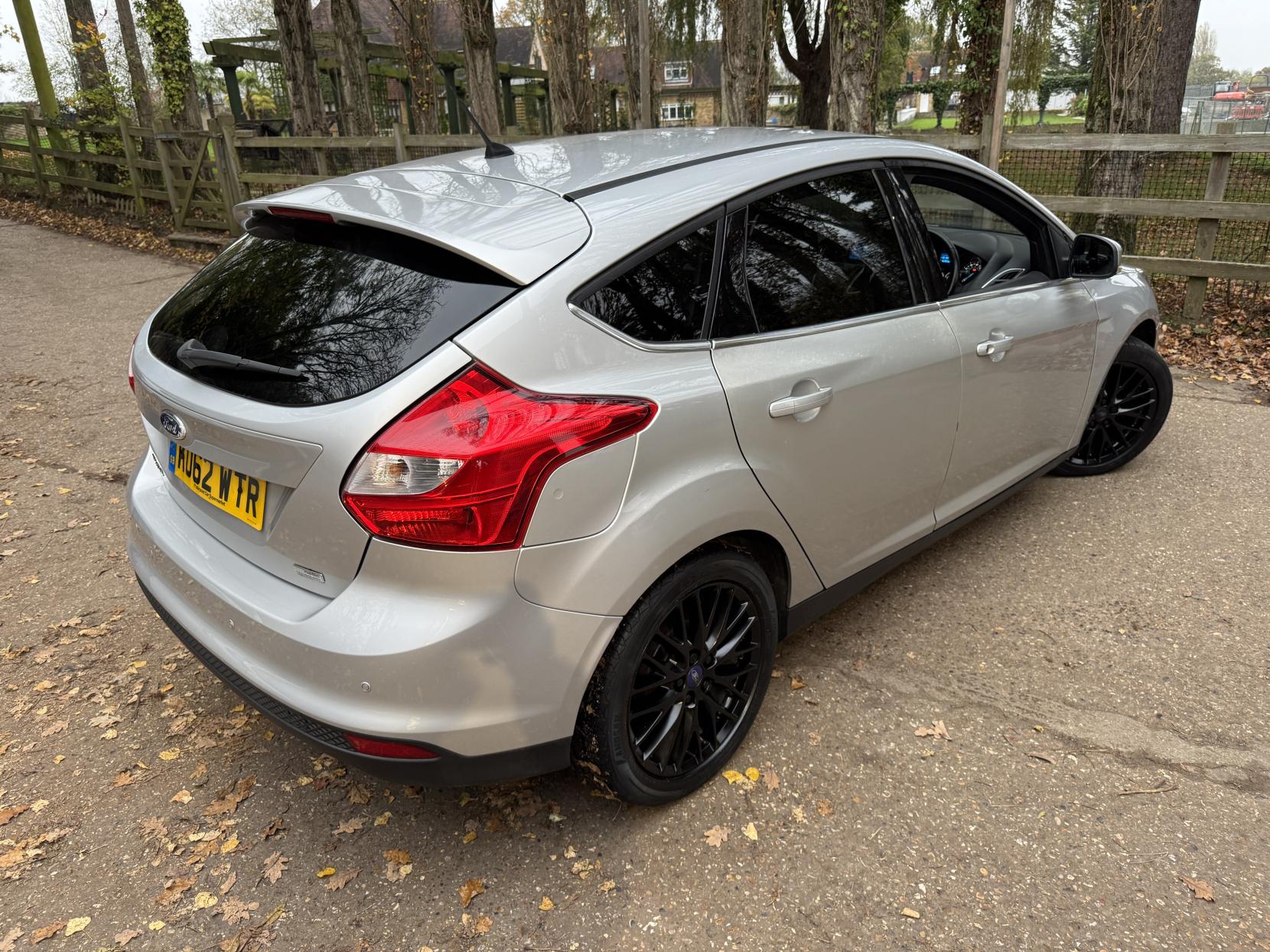 Ford Focus 1.0T EcoBoost Zetec Hatchback 5dr Petrol Manual Euro 5 (s/s) (125 ps)