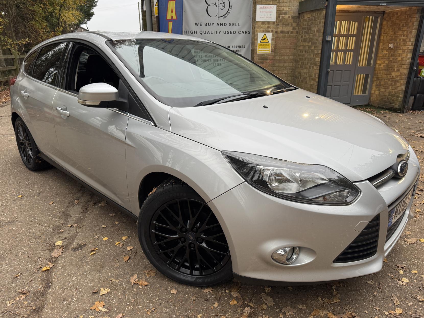 Ford Focus 1.0T EcoBoost Zetec Hatchback 5dr Petrol Manual Euro 5 (s/s) (125 ps)