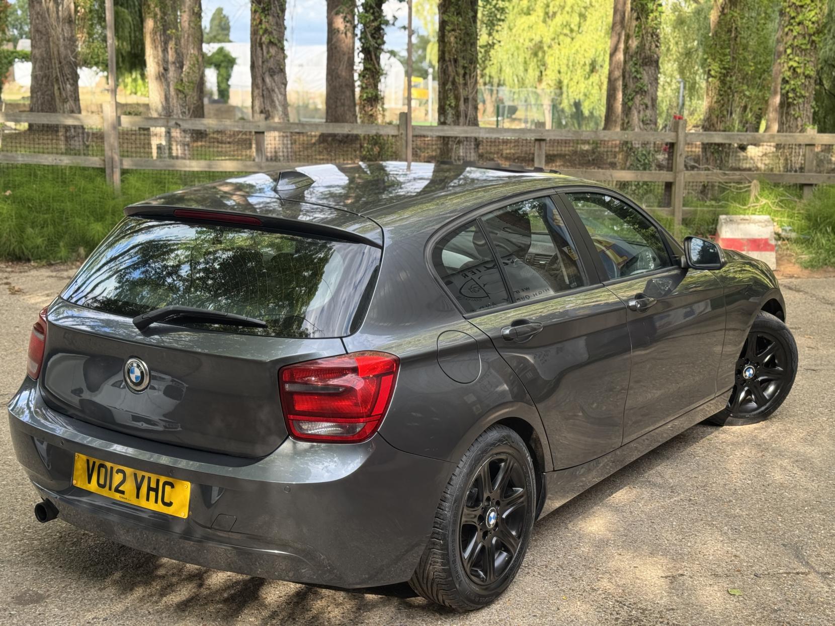BMW 1 Series 1.6 116i ES Hatchback 5dr Petrol Auto Euro 5 (s/s) (136 ps)