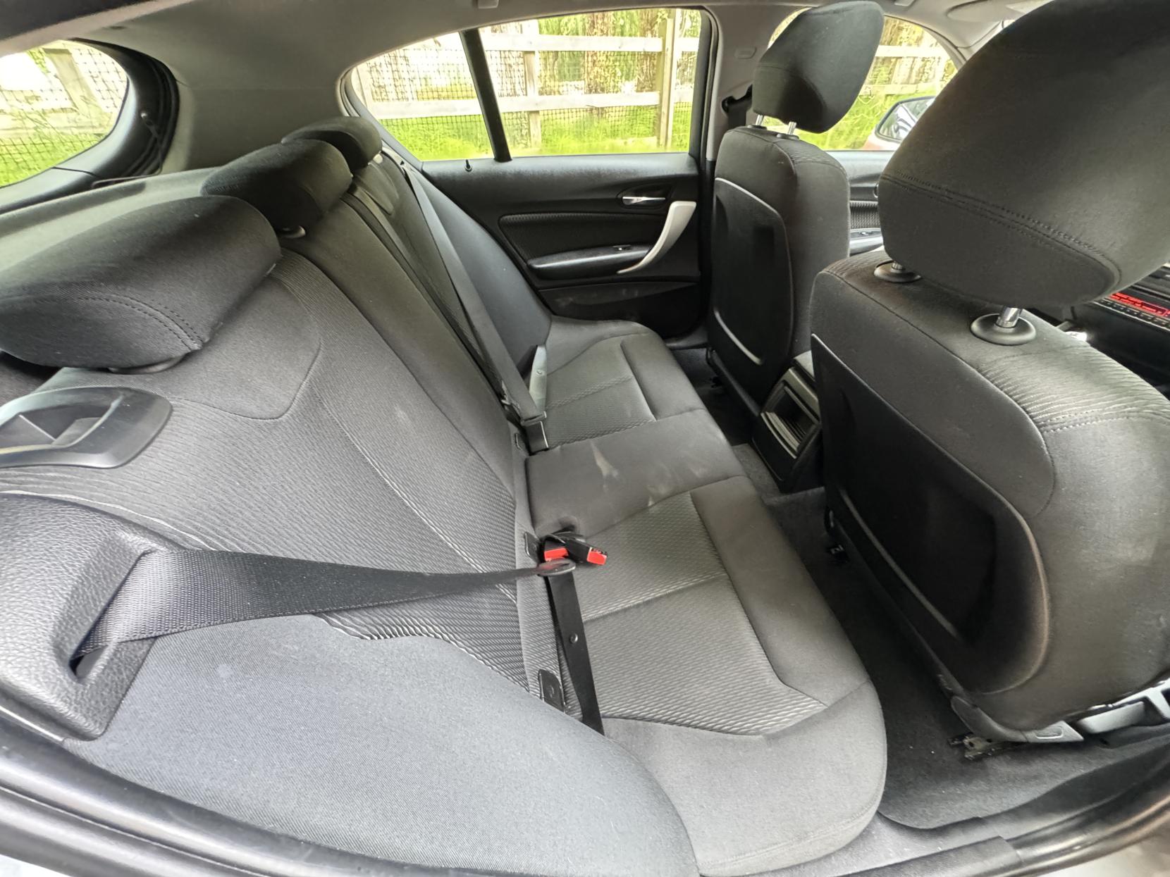 BMW 1 Series 1.6 116i ES Hatchback 5dr Petrol Auto Euro 5 (s/s) (136 ps)