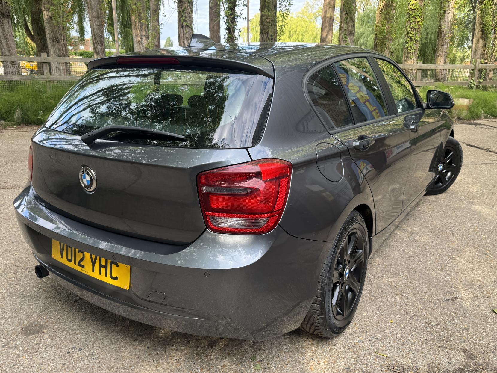 BMW 1 Series 1.6 116i ES Hatchback 5dr Petrol Auto Euro 5 (s/s) (136 ps)
