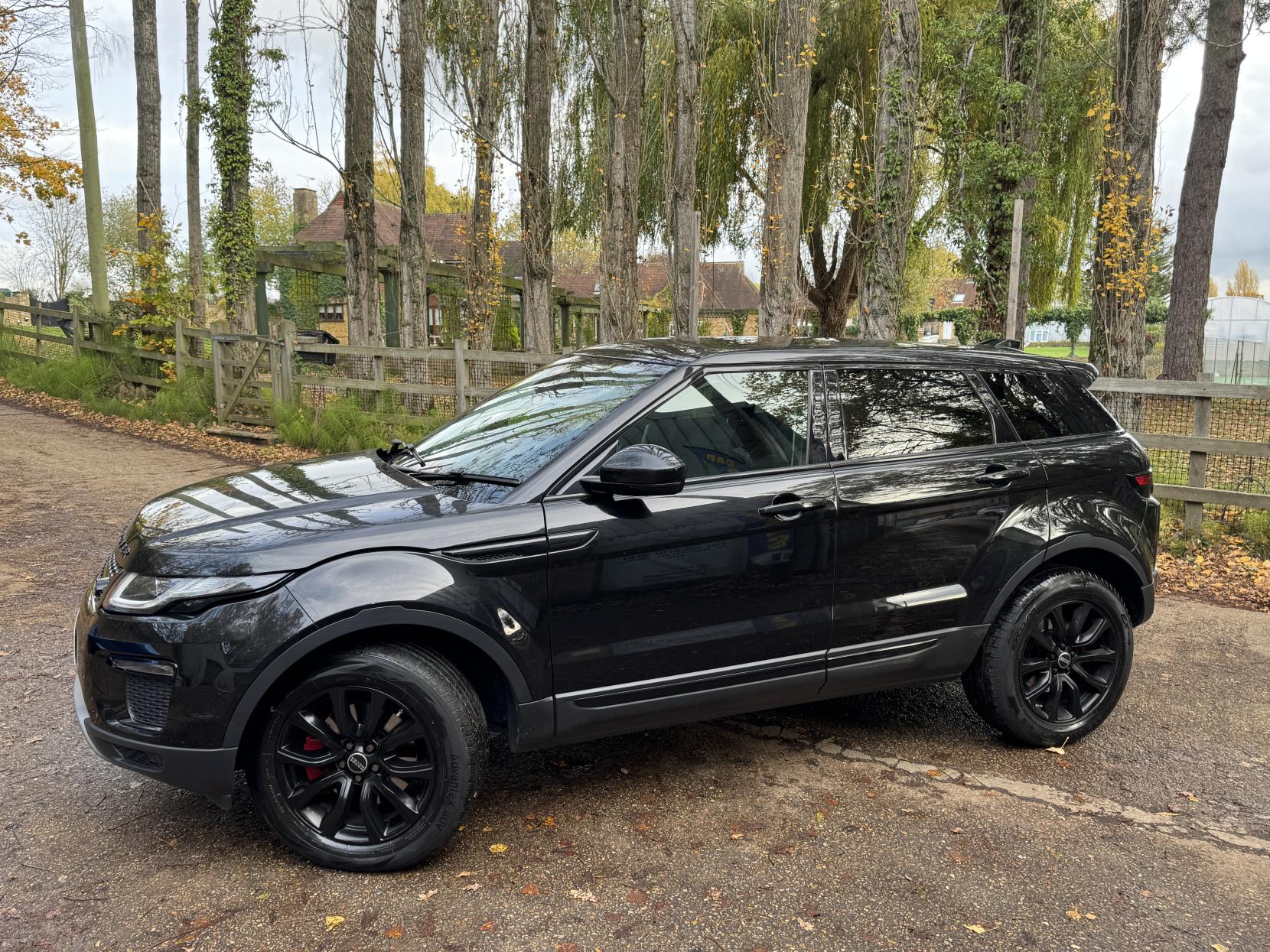 Land Rover Range Rover Evoque 2.0 TD4 SE Tech SUV 5dr Diesel Auto 4WD Euro 6 (s/s) (180 ps)