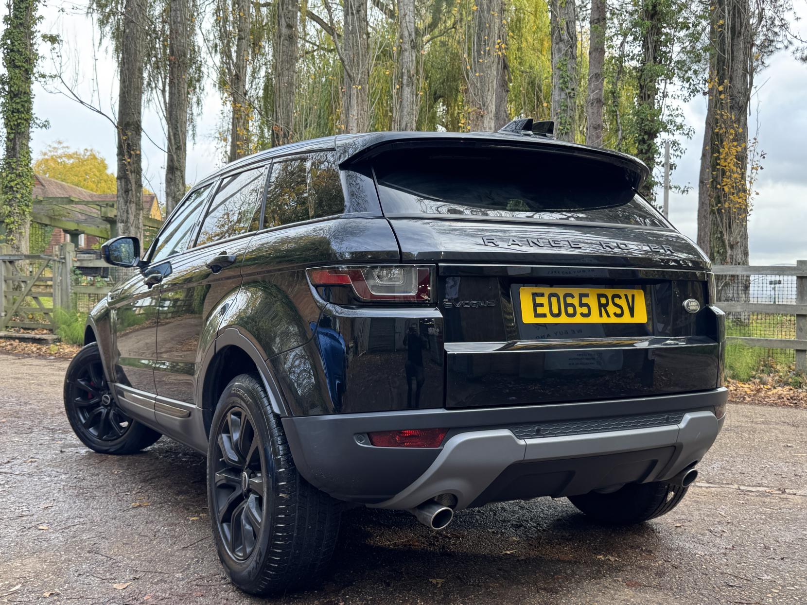 Land Rover Range Rover Evoque 2.0 TD4 SE Tech SUV 5dr Diesel Auto 4WD Euro 6 (s/s) (180 ps)