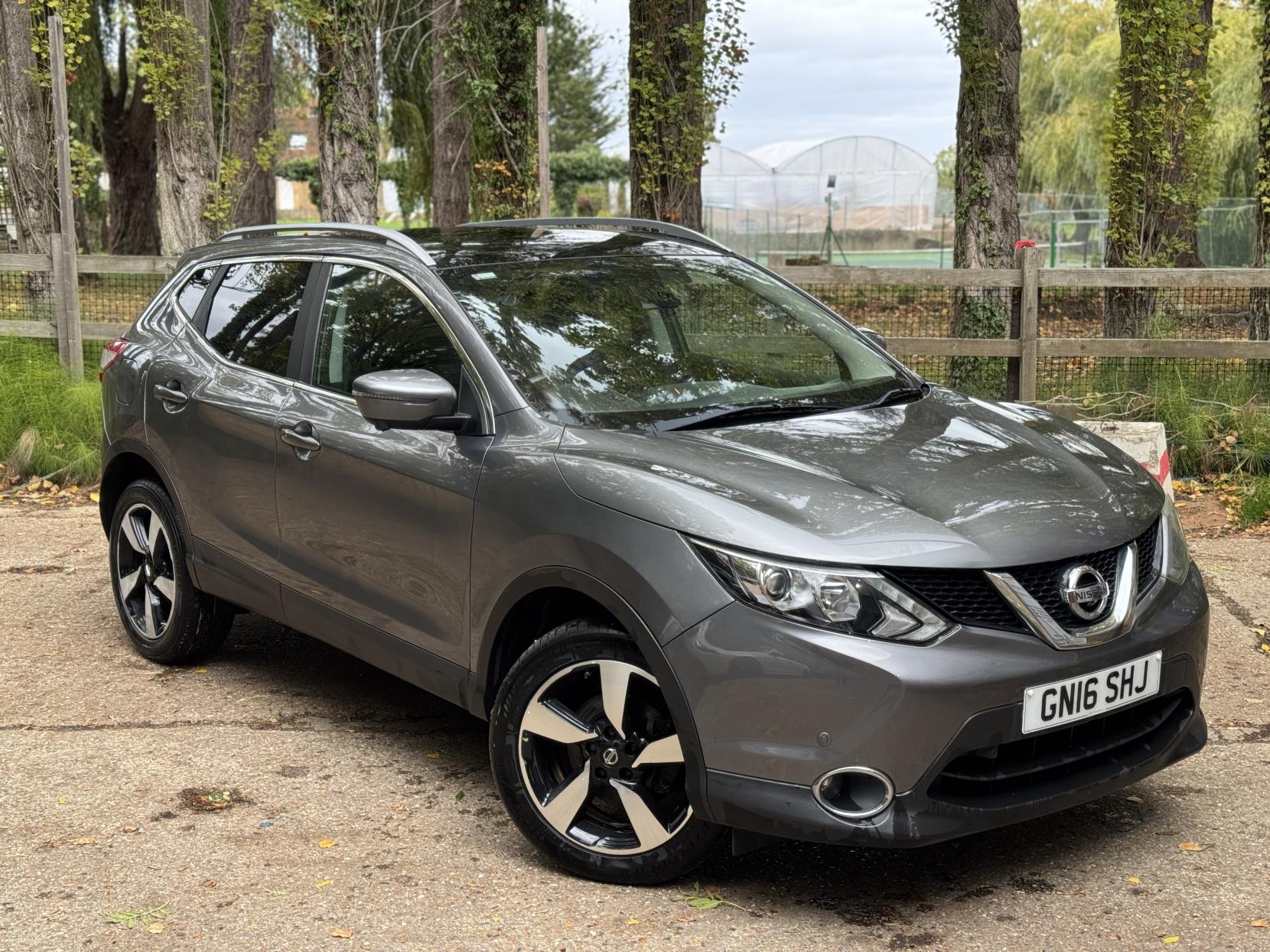 Nissan Qashqai 1.2 DIG-T N-Connecta SUV 5dr Petrol Manual 2WD Euro 6 (s/s) (115 ps)