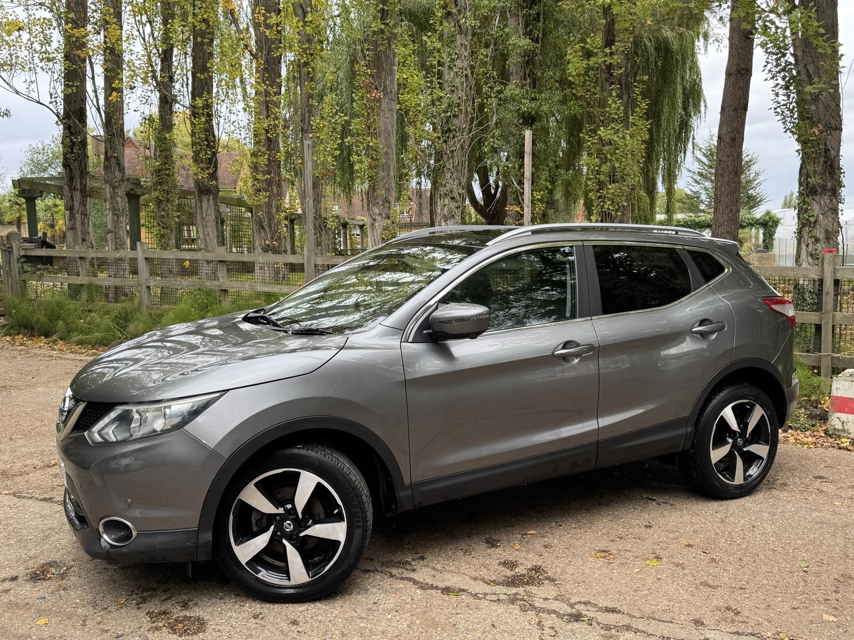 Nissan Qashqai 1.2 DIG-T N-Connecta SUV 5dr Petrol Manual 2WD Euro 6 (s/s) (115 ps)