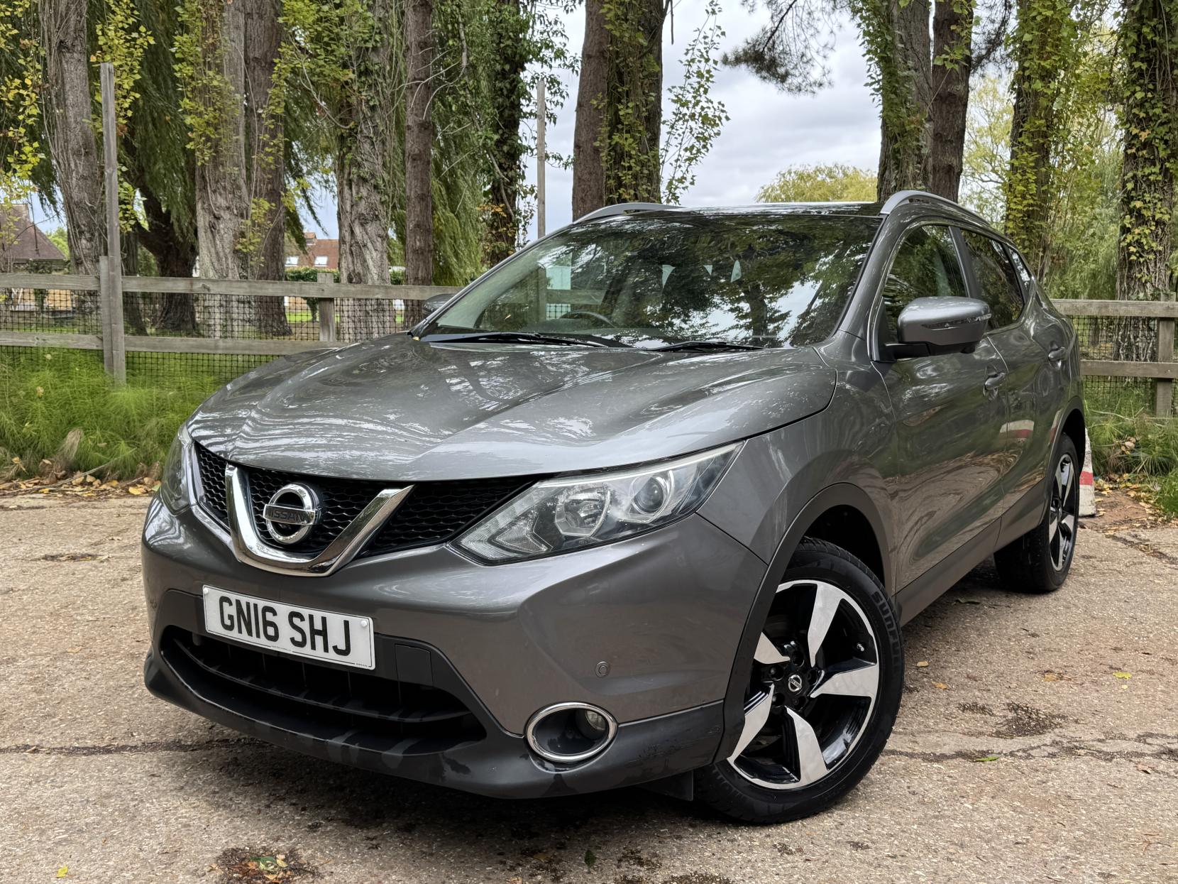 Nissan Qashqai 1.2 DIG-T N-Connecta SUV 5dr Petrol Manual 2WD Euro 6 (s/s) (115 ps)