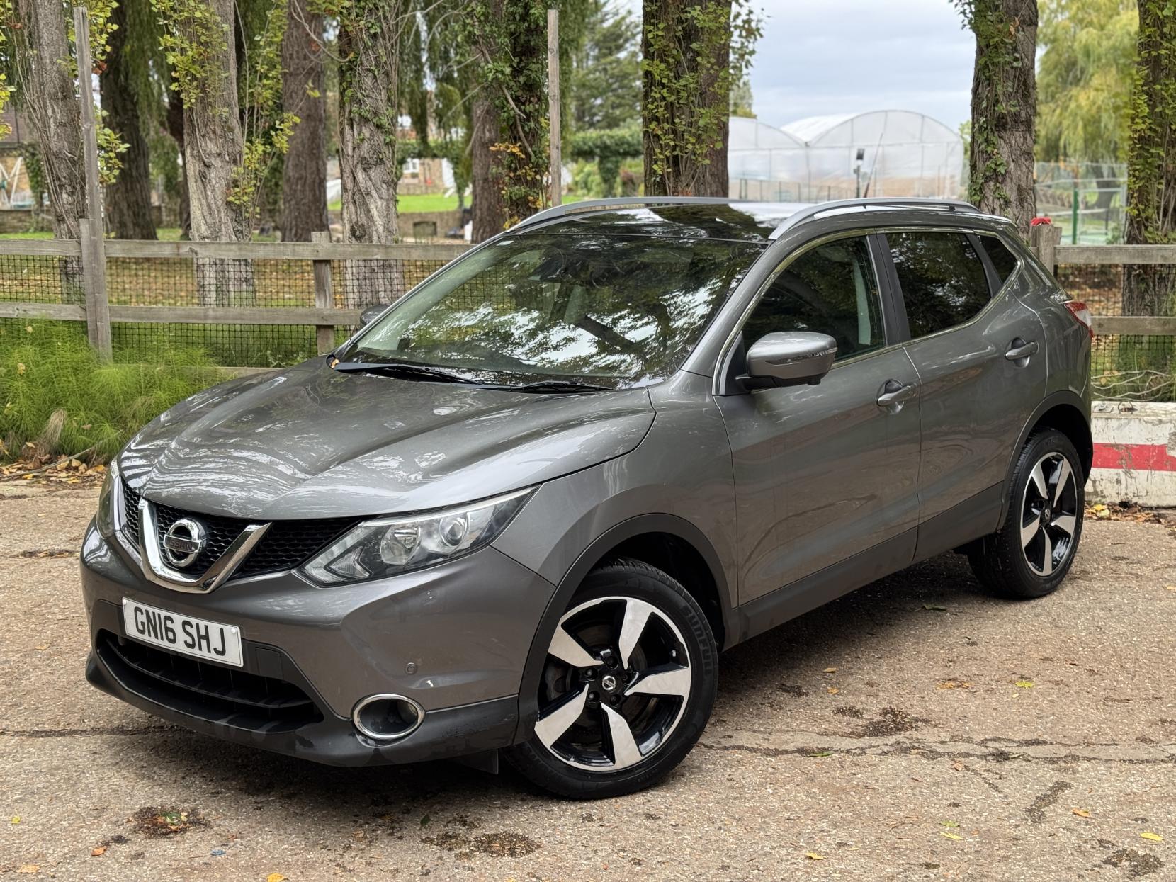 Nissan Qashqai 1.2 DIG-T N-Connecta SUV 5dr Petrol Manual 2WD Euro 6 (s/s) (115 ps)
