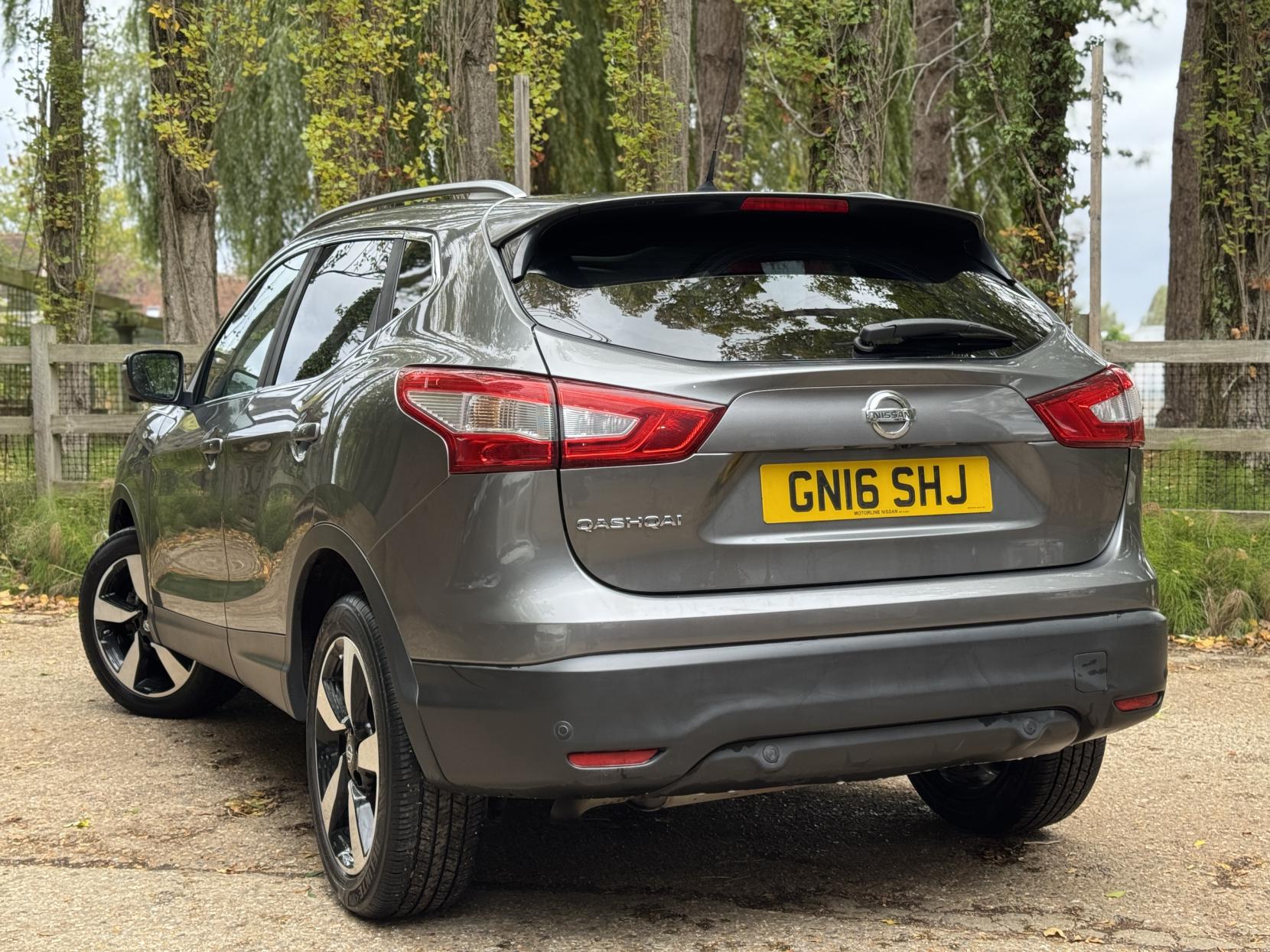 Nissan Qashqai 1.2 DIG-T N-Connecta SUV 5dr Petrol Manual 2WD Euro 6 (s/s) (115 ps)