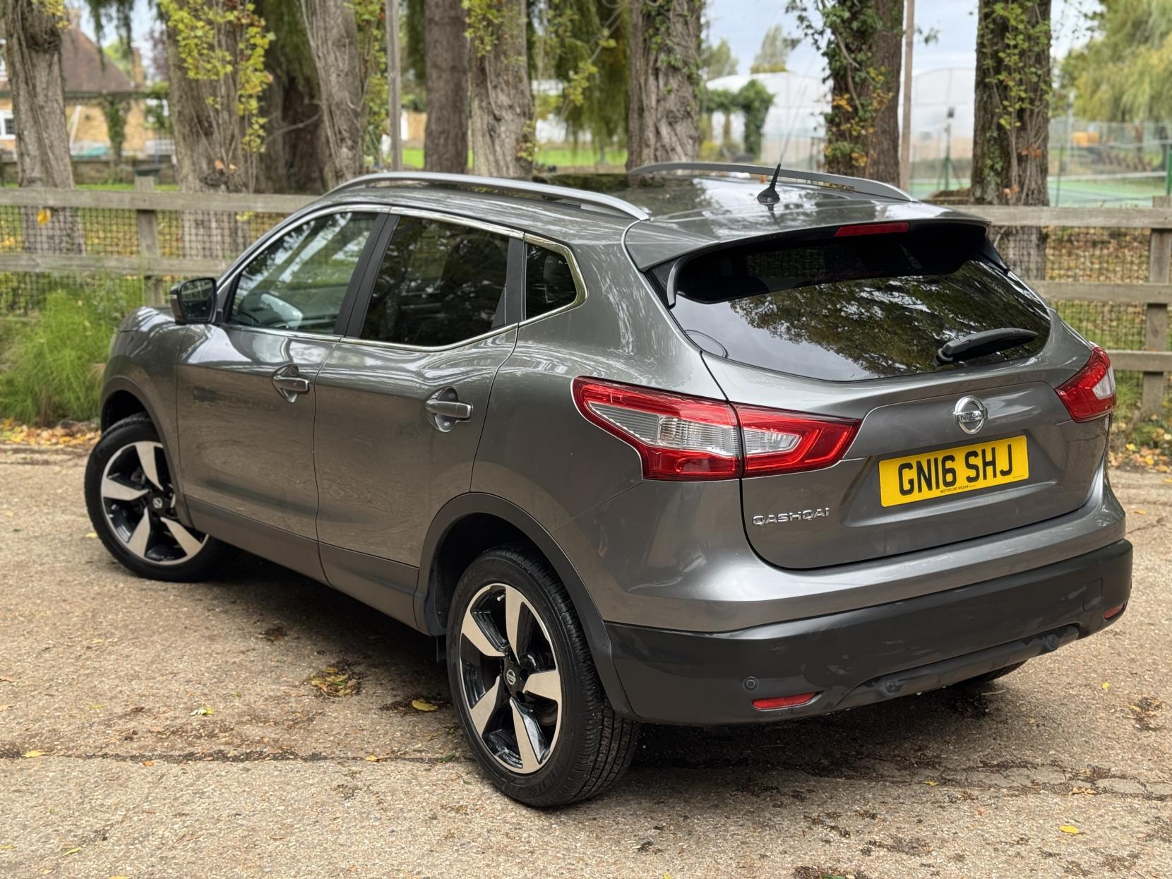Nissan Qashqai 1.2 DIG-T N-Connecta SUV 5dr Petrol Manual 2WD Euro 6 (s/s) (115 ps)