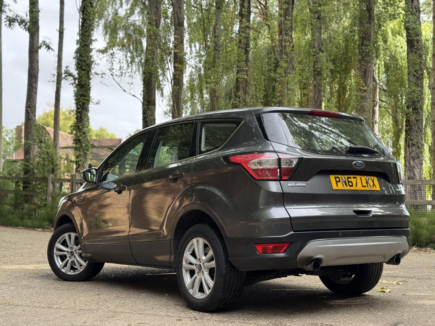 Ford Kuga 1.5T EcoBoost Zetec SUV 5dr Petrol Manual Euro 6 (s/s) (120 ps)