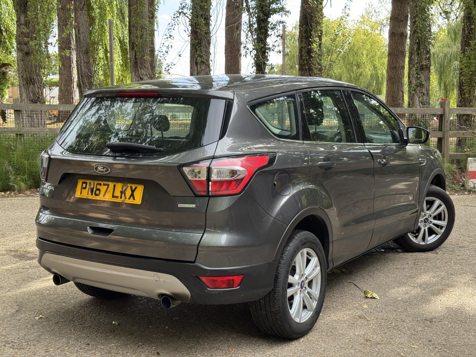 Ford Kuga 1.5T EcoBoost Zetec SUV 5dr Petrol Manual Euro 6 (s/s) (120 ps)