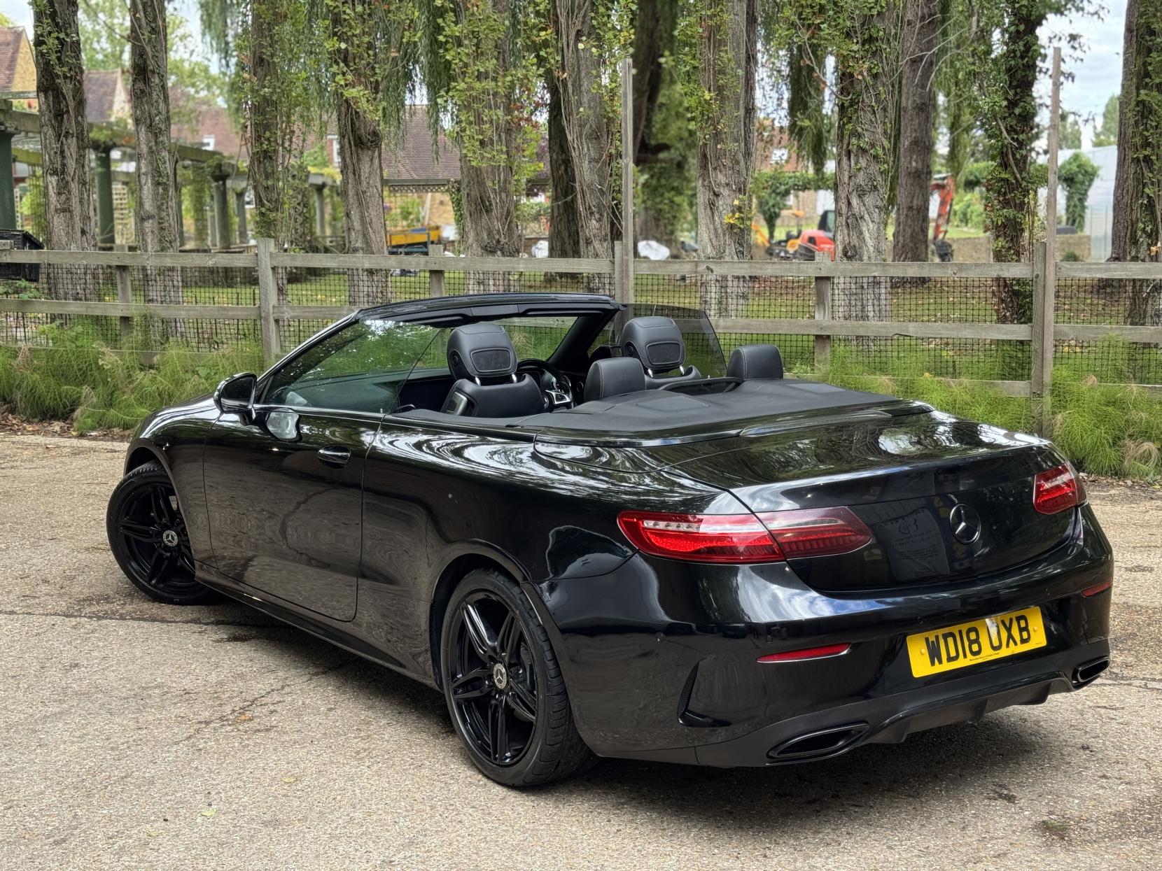 Mercedes-Benz E Class 2.0 E220d AMG Line (Premium) Cabriolet 2dr Diesel G-Tronic+ Euro 6 (s/s) (194 ps)