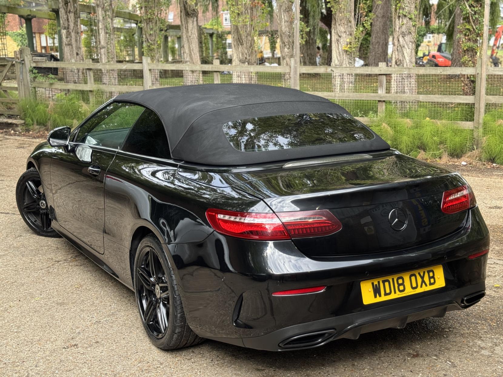 Mercedes-Benz E Class 2.0 E220d AMG Line (Premium) Cabriolet 2dr Diesel G-Tronic+ Euro 6 (s/s) (194 ps)