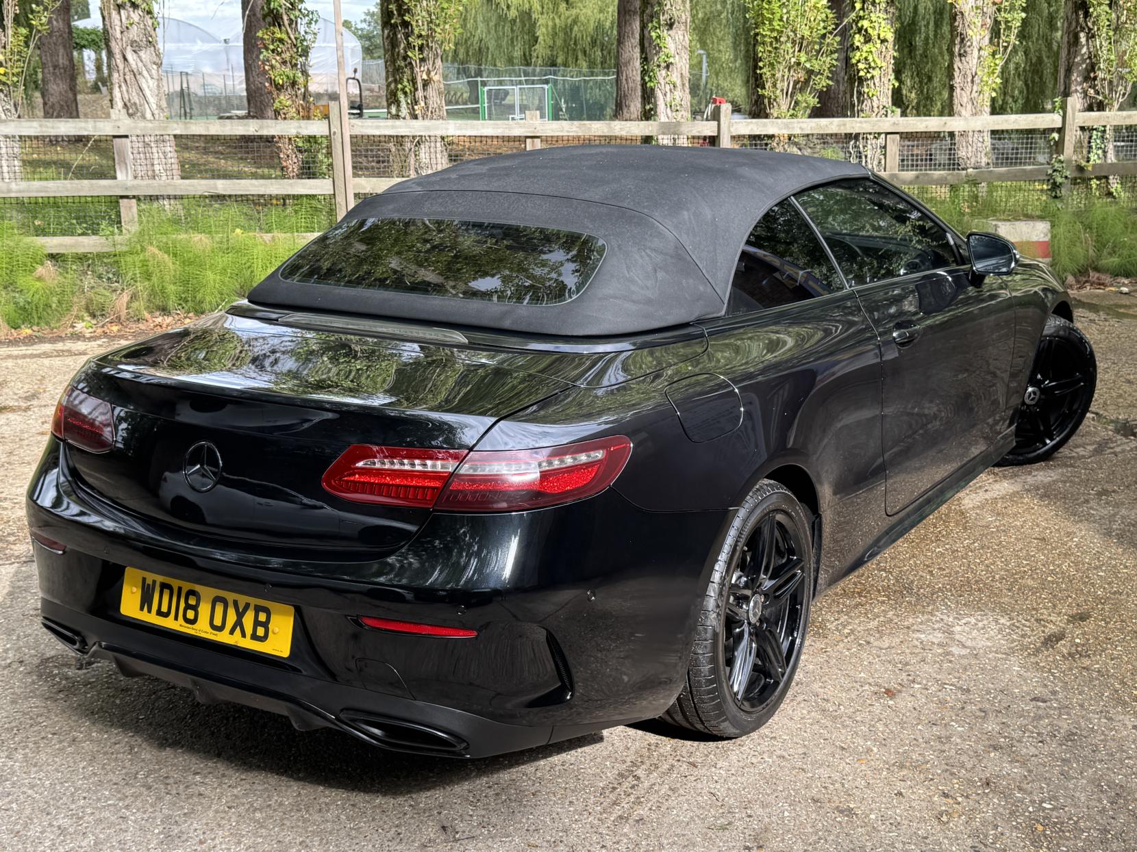 Mercedes-Benz E Class 2.0 E220d AMG Line (Premium) Cabriolet 2dr Diesel G-Tronic+ Euro 6 (s/s) (194 ps)
