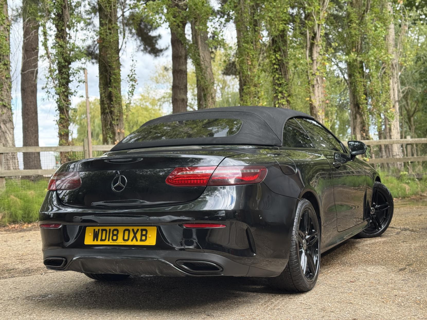 Mercedes-Benz E Class 2.0 E220d AMG Line (Premium) Cabriolet 2dr Diesel G-Tronic+ Euro 6 (s/s) (194 ps)