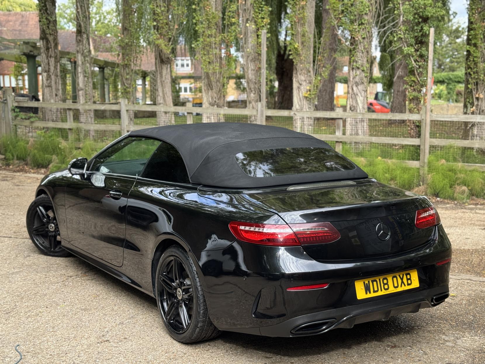Mercedes-Benz E Class 2.0 E220d AMG Line (Premium) Cabriolet 2dr Diesel G-Tronic+ Euro 6 (s/s) (194 ps)