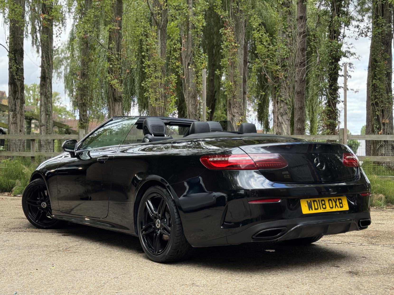 Mercedes-Benz E Class 2.0 E220d AMG Line (Premium) Cabriolet 2dr Diesel G-Tronic+ Euro 6 (s/s) (194 ps)