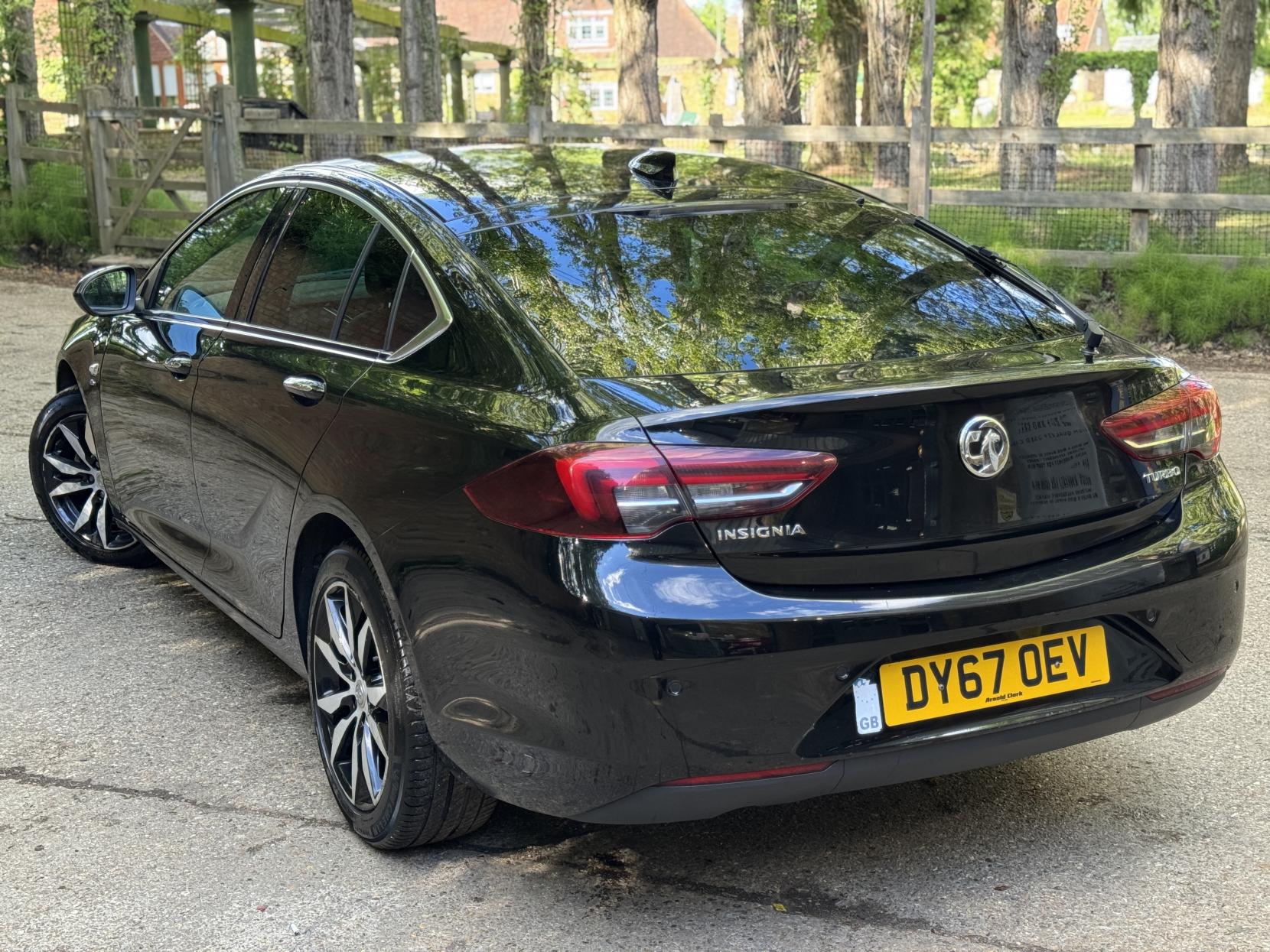 Vauxhall Insignia 1.5i Turbo Elite Nav Grand Sport 5dr Petrol Manual Euro 6 (s/s) (165 ps)