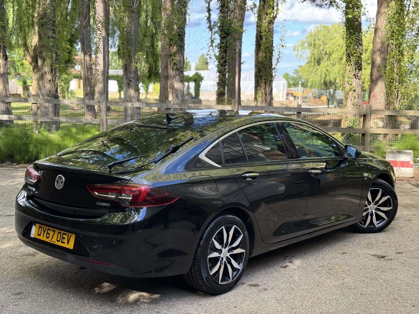 Vauxhall Insignia 1.5i Turbo Elite Nav Grand Sport 5dr Petrol Manual Euro 6 (s/s) (165 ps)