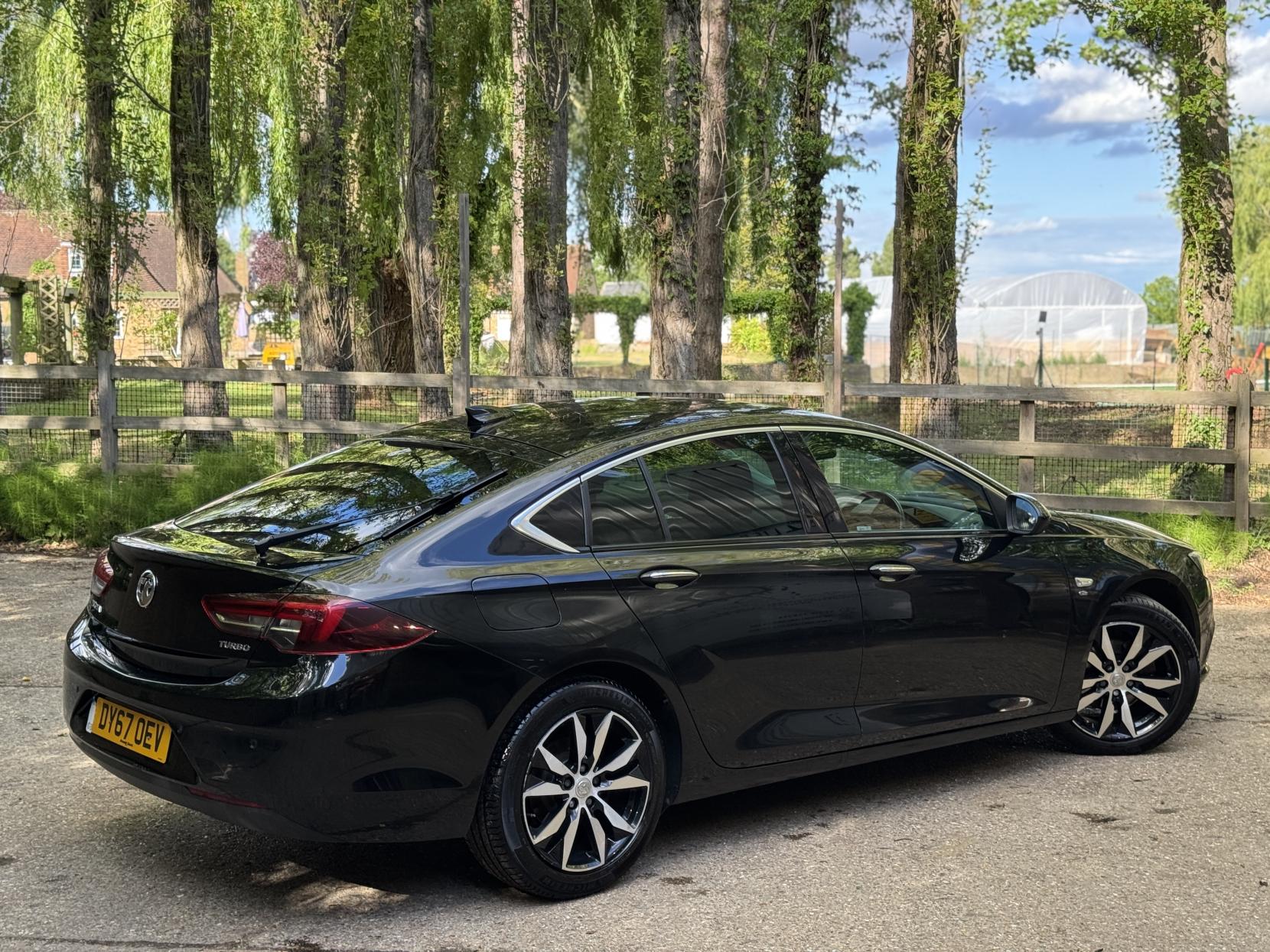 Vauxhall Insignia 1.5i Turbo Elite Nav Grand Sport 5dr Petrol Manual Euro 6 (s/s) (165 ps)