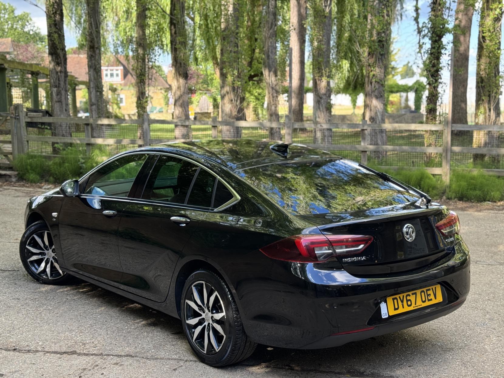 Vauxhall Insignia 1.5i Turbo Elite Nav Grand Sport 5dr Petrol Manual Euro 6 (s/s) (165 ps)