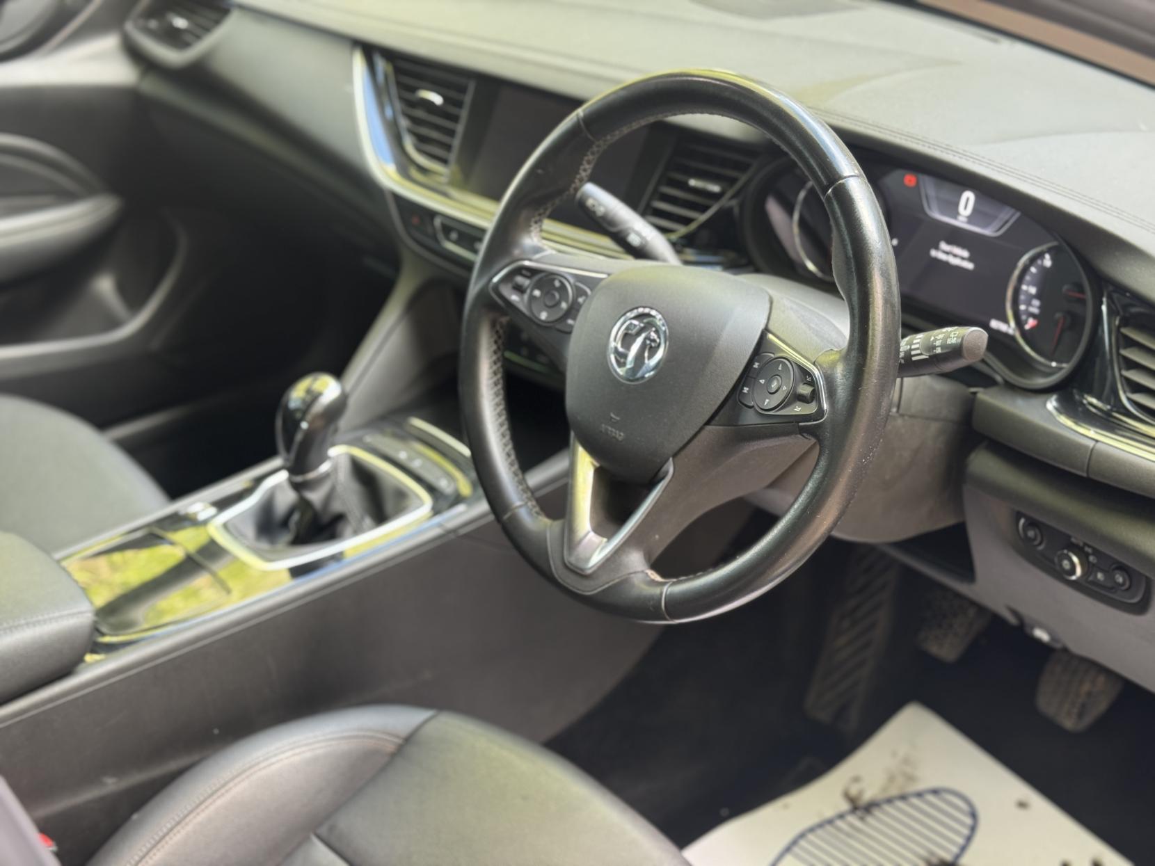 Vauxhall Insignia 1.5i Turbo Elite Nav Grand Sport 5dr Petrol Manual Euro 6 (s/s) (165 ps)