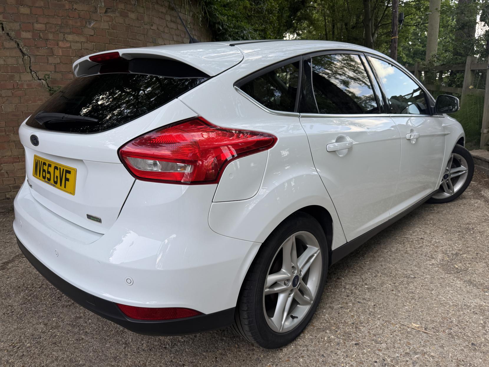 Ford Focus 1.0T EcoBoost Titanium Hatchback 5dr Petrol Manual Euro 6 (s/s) (125 ps)