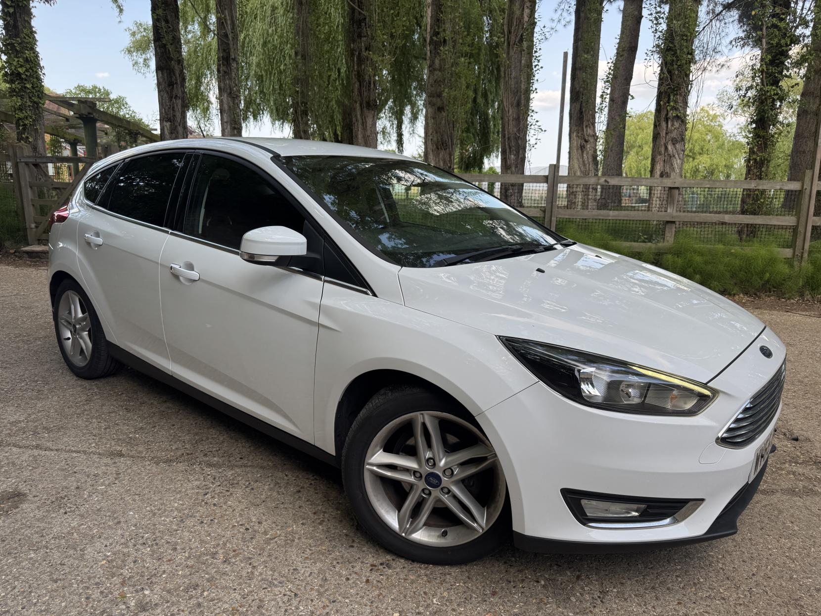 Ford Focus 1.0T EcoBoost Titanium Hatchback 5dr Petrol Manual Euro 6 (s/s) (125 ps)