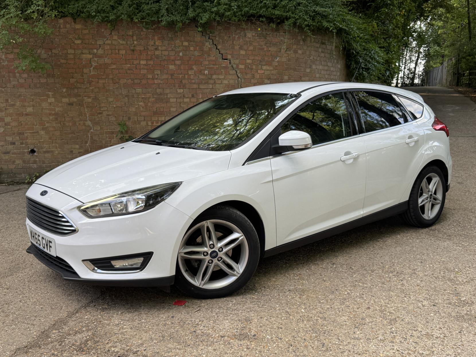 Ford Focus 1.0T EcoBoost Titanium Hatchback 5dr Petrol Manual Euro 6 (s/s) (125 ps)