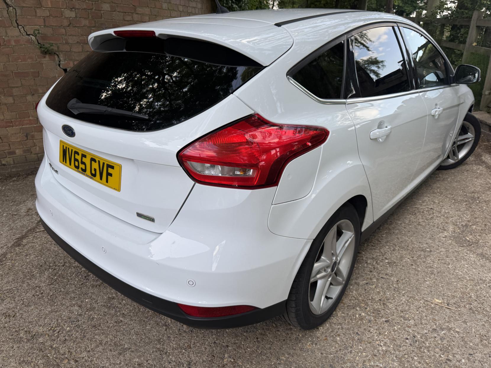 Ford Focus 1.0T EcoBoost Titanium Hatchback 5dr Petrol Manual Euro 6 (s/s) (125 ps)