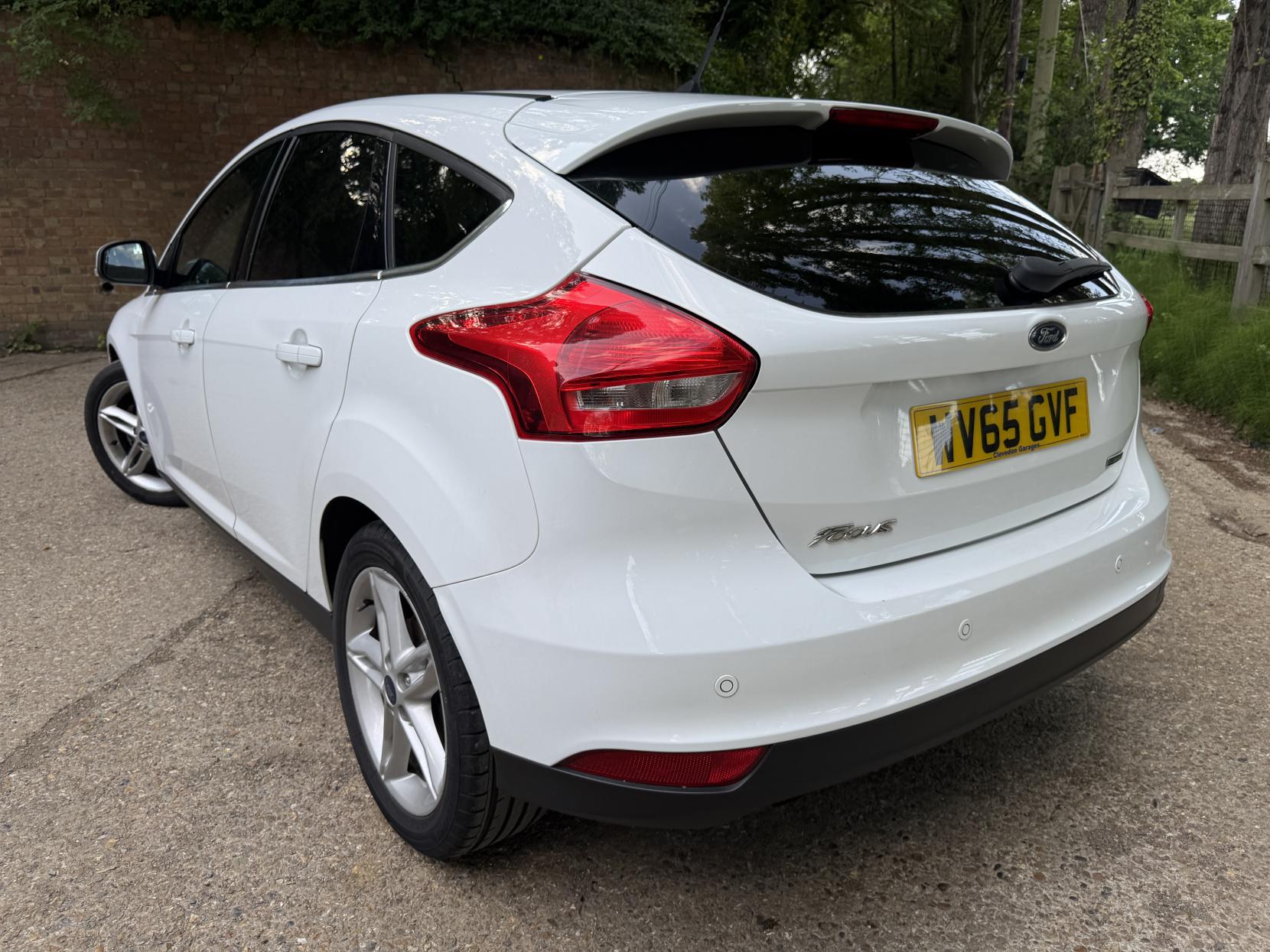 Ford Focus 1.0T EcoBoost Titanium Hatchback 5dr Petrol Manual Euro 6 (s/s) (125 ps)