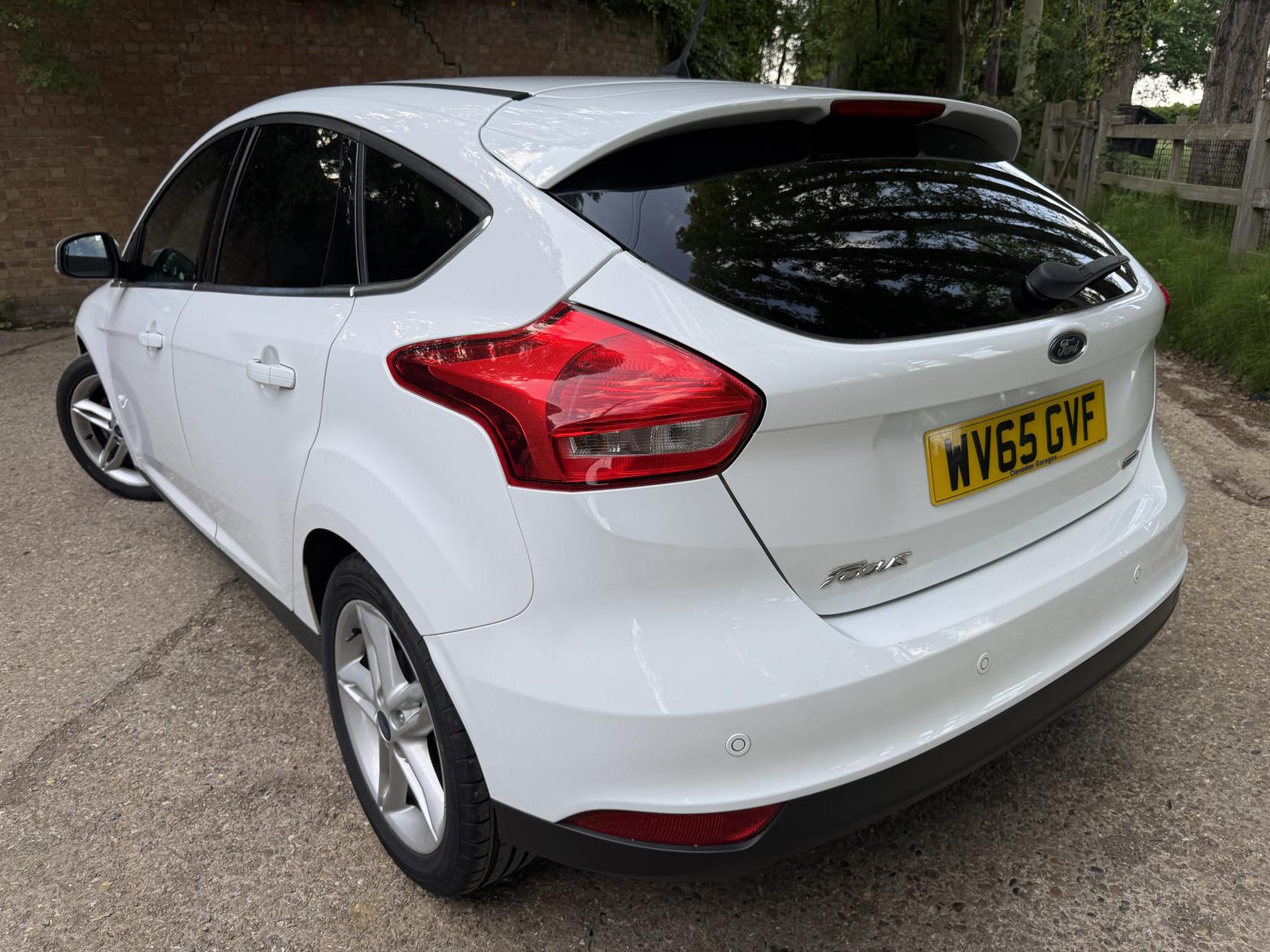 Ford Focus 1.0T EcoBoost Titanium Hatchback 5dr Petrol Manual Euro 6 (s/s) (125 ps)