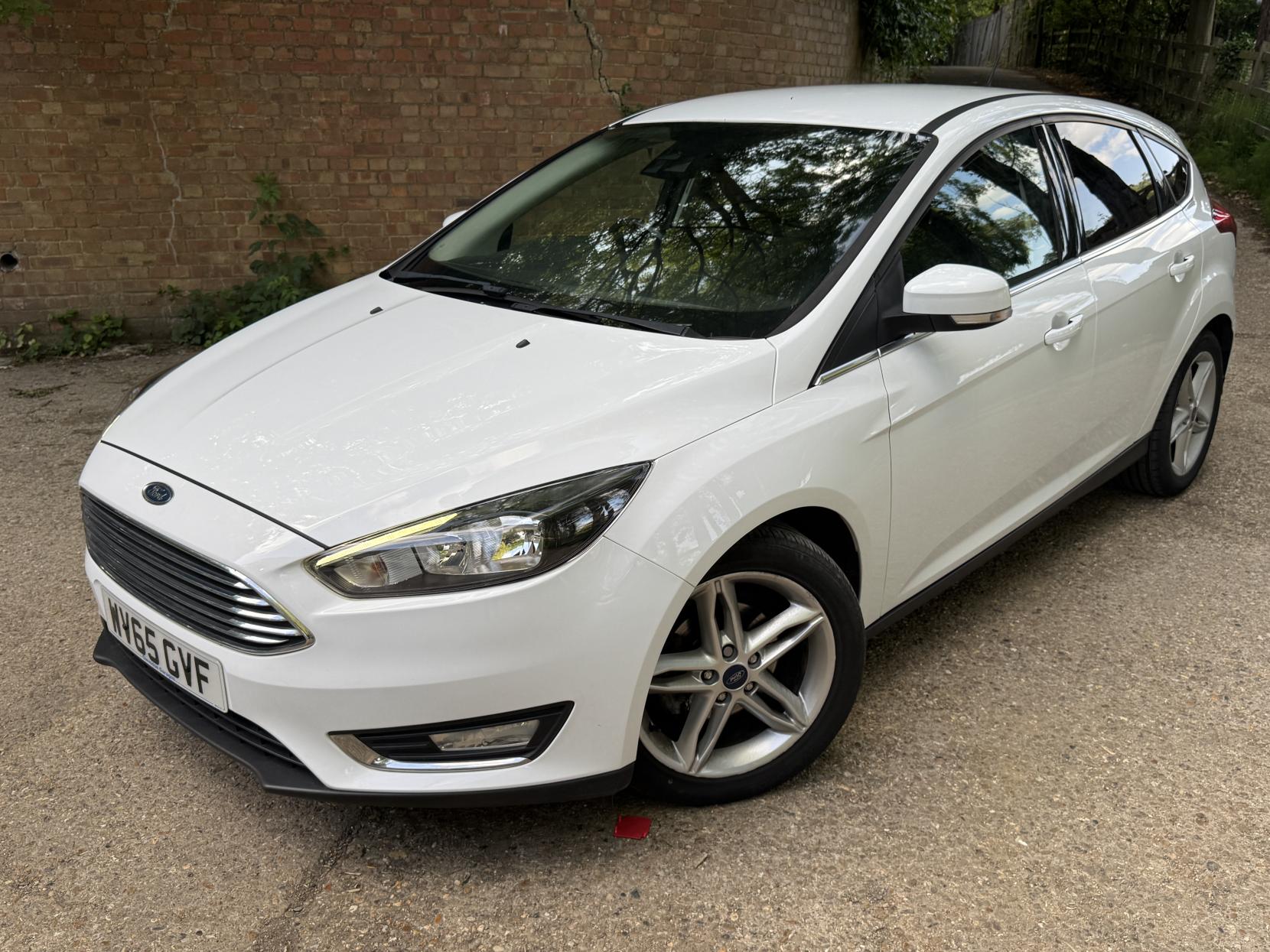 Ford Focus 1.0T EcoBoost Titanium Hatchback 5dr Petrol Manual Euro 6 (s/s) (125 ps)