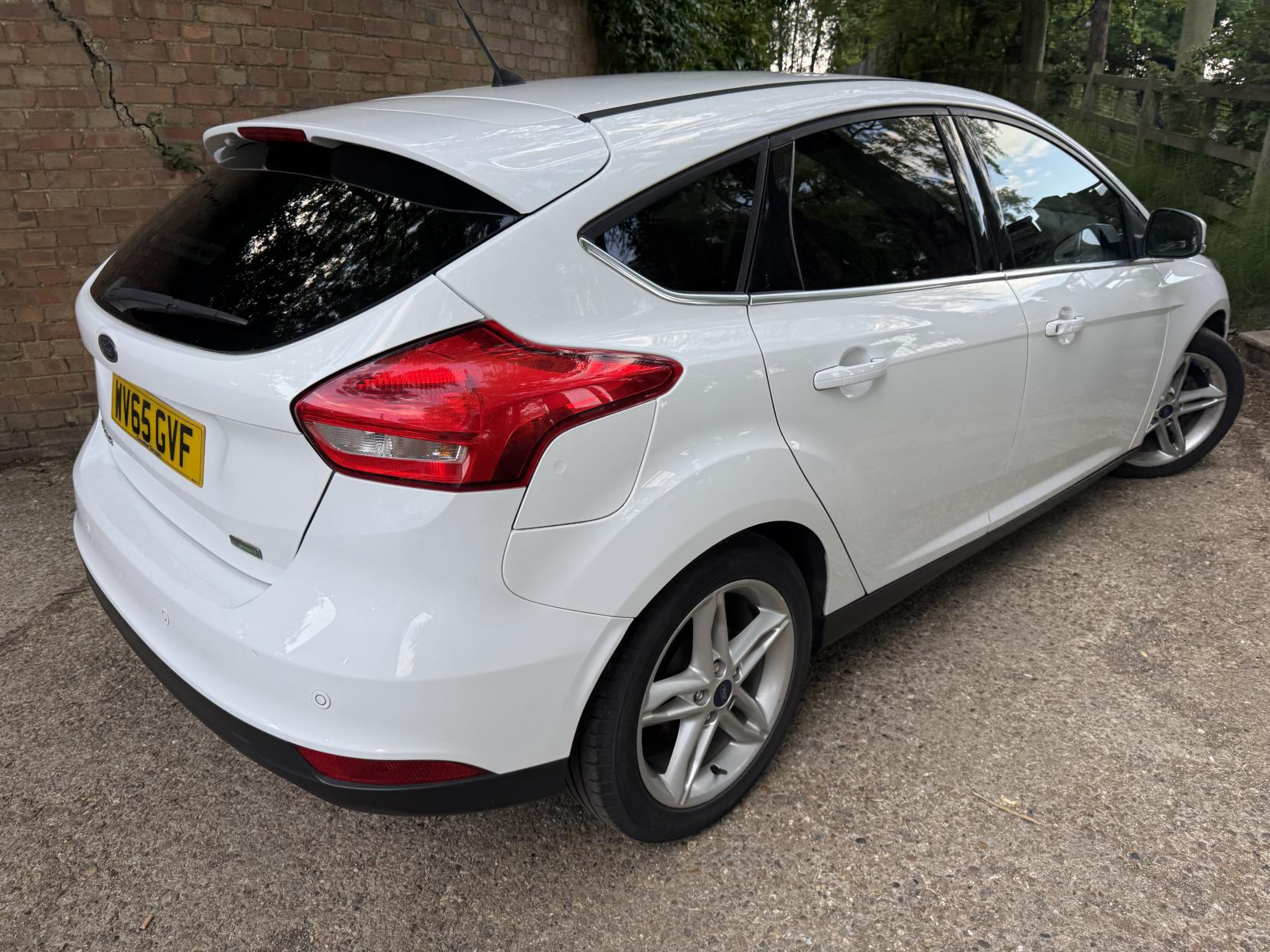 Ford Focus 1.0T EcoBoost Titanium Hatchback 5dr Petrol Manual Euro 6 (s/s) (125 ps)