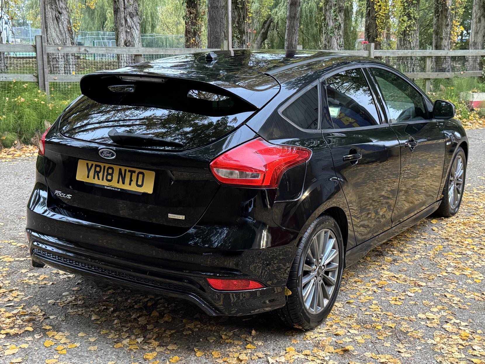 Ford Focus 1.0T EcoBoost ST-Line Hatchback 5dr Petrol Manual Euro 6 (s/s) (140 ps)