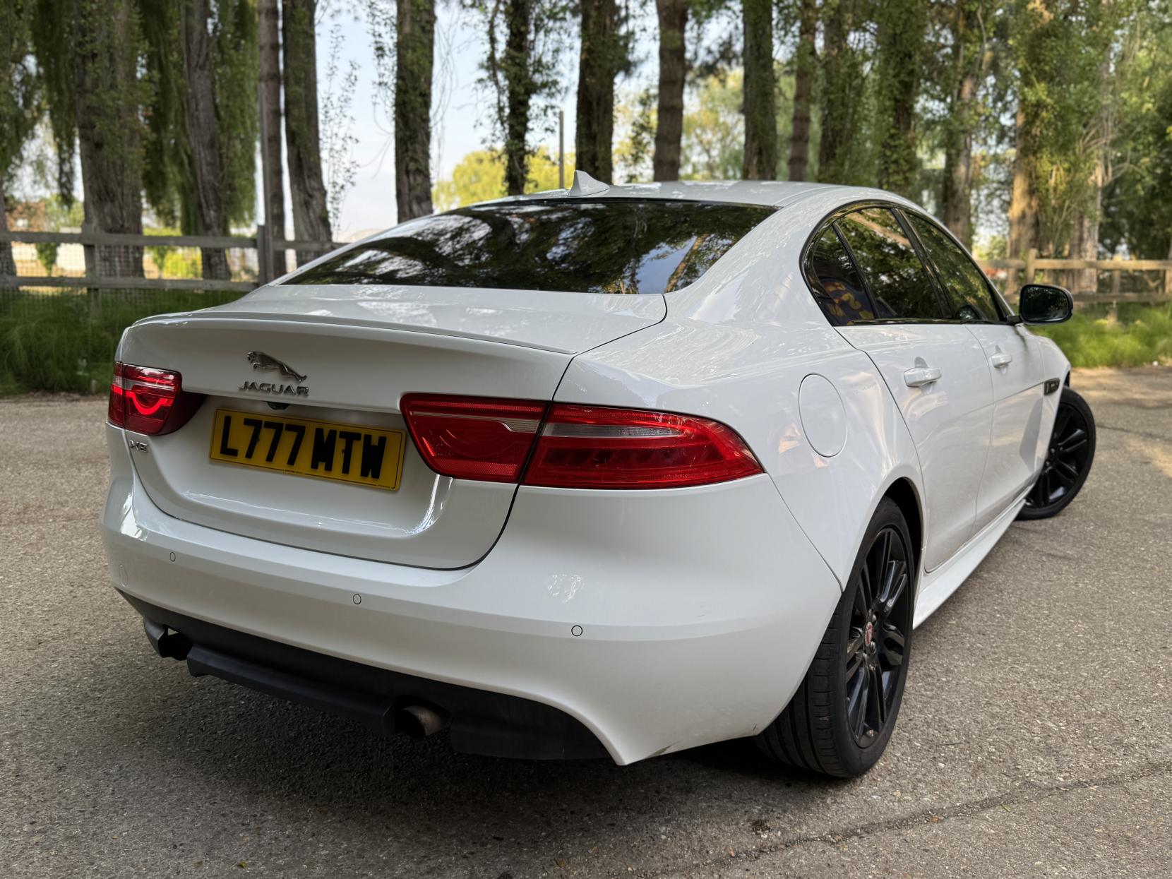 Jaguar XE 2.0 GTDi R-Sport Saloon 4dr Petrol Auto Euro 6 (s/s) (240 ps)