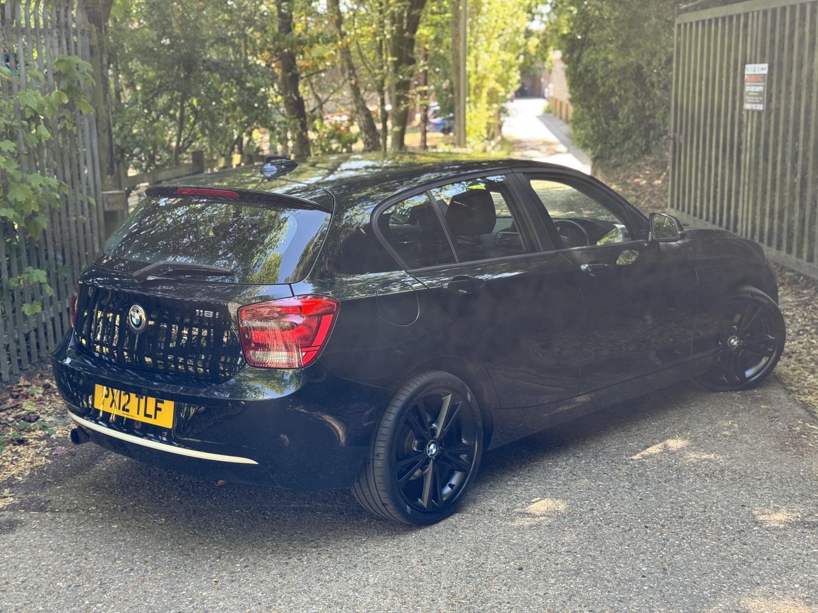 BMW 1 Series 1.6 118i Urban Hatchback 5dr Petrol Manual Euro 5 (s/s) (170 ps)