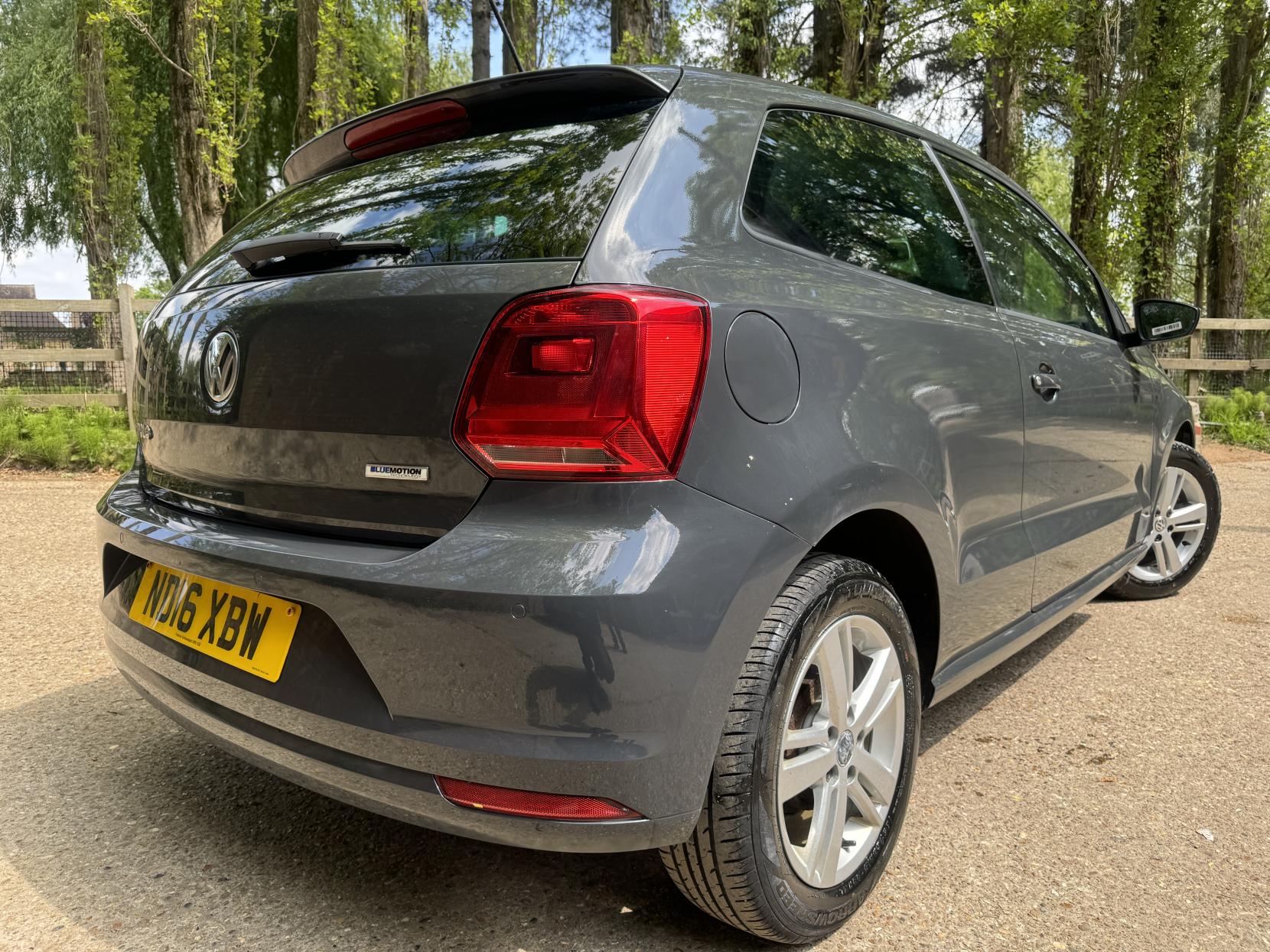 Volkswagen Polo 1.0 BlueMotion Tech Match Hatchback 3dr Petrol Manual Euro 6 (s/s) (60 ps)
