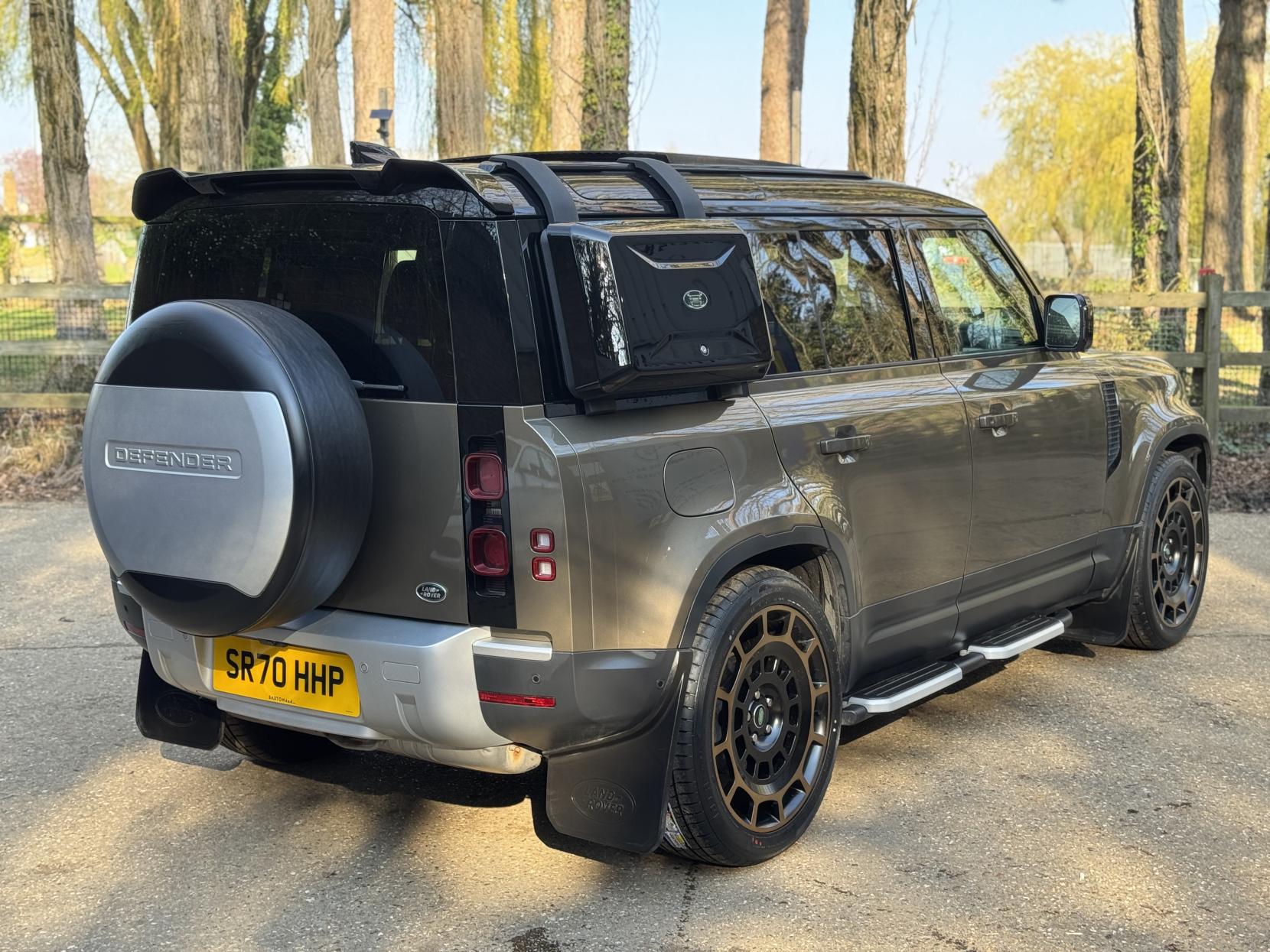 Land Rover Defender 110 2.0 SD4 First Edition SUV 5dr Diesel Auto 4WD Euro 6 (s/s) (240 ps)