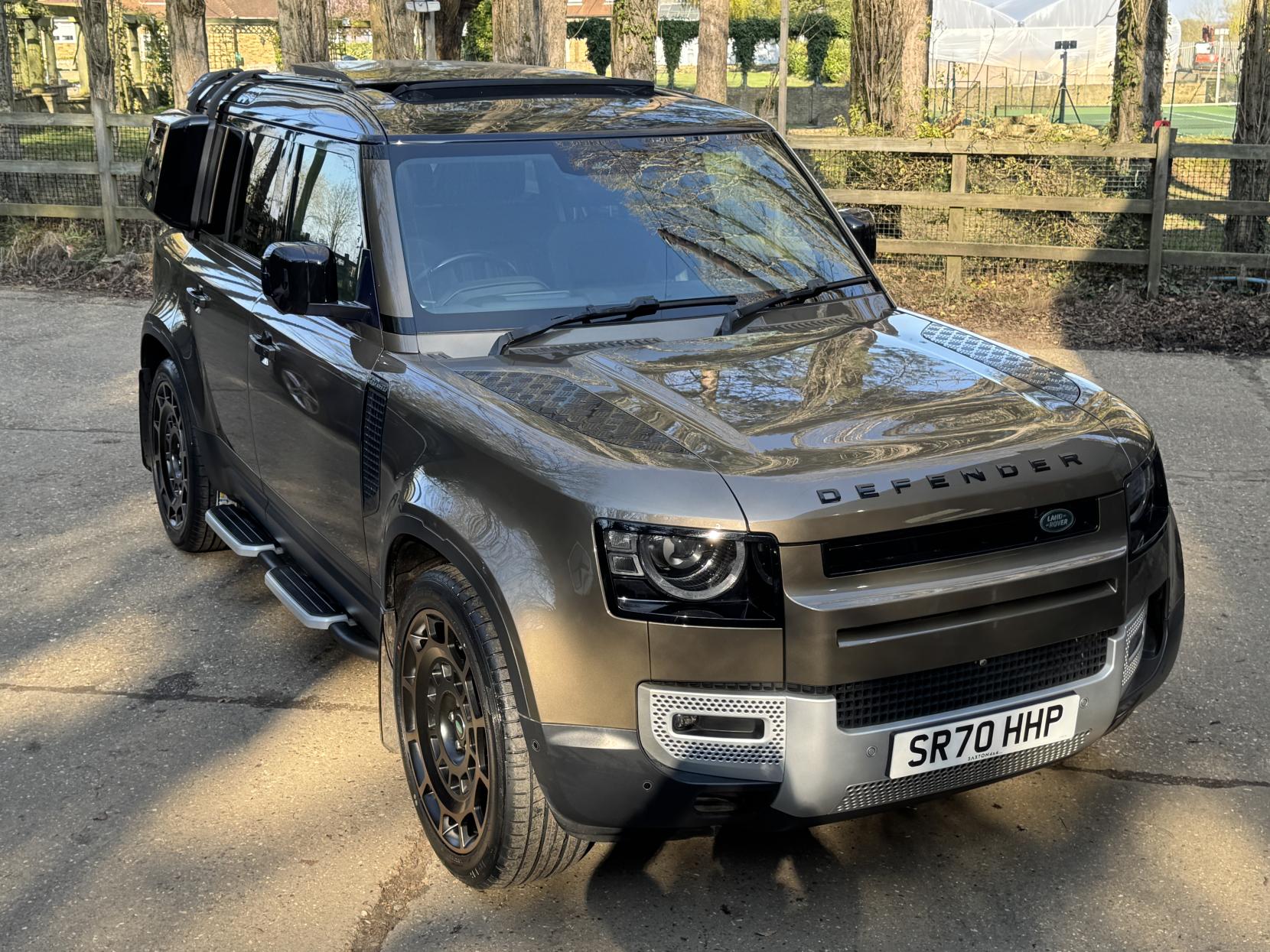 Land Rover Defender 110 2.0 SD4 First Edition SUV 5dr Diesel Auto 4WD Euro 6 (s/s) (240 ps)