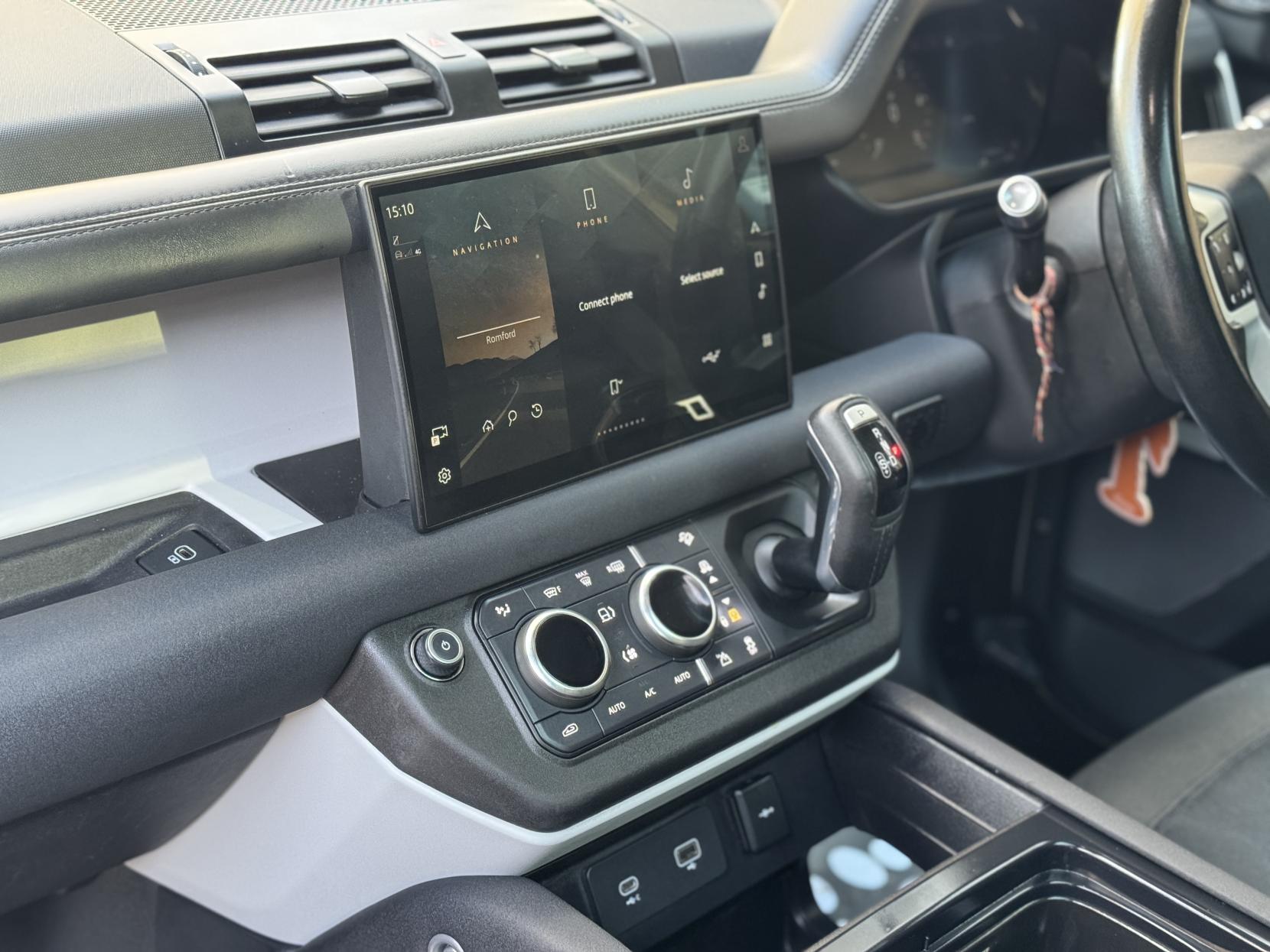 Land Rover Defender 110 2.0 SD4 First Edition SUV 5dr Diesel Auto 4WD Euro 6 (s/s) (240 ps)