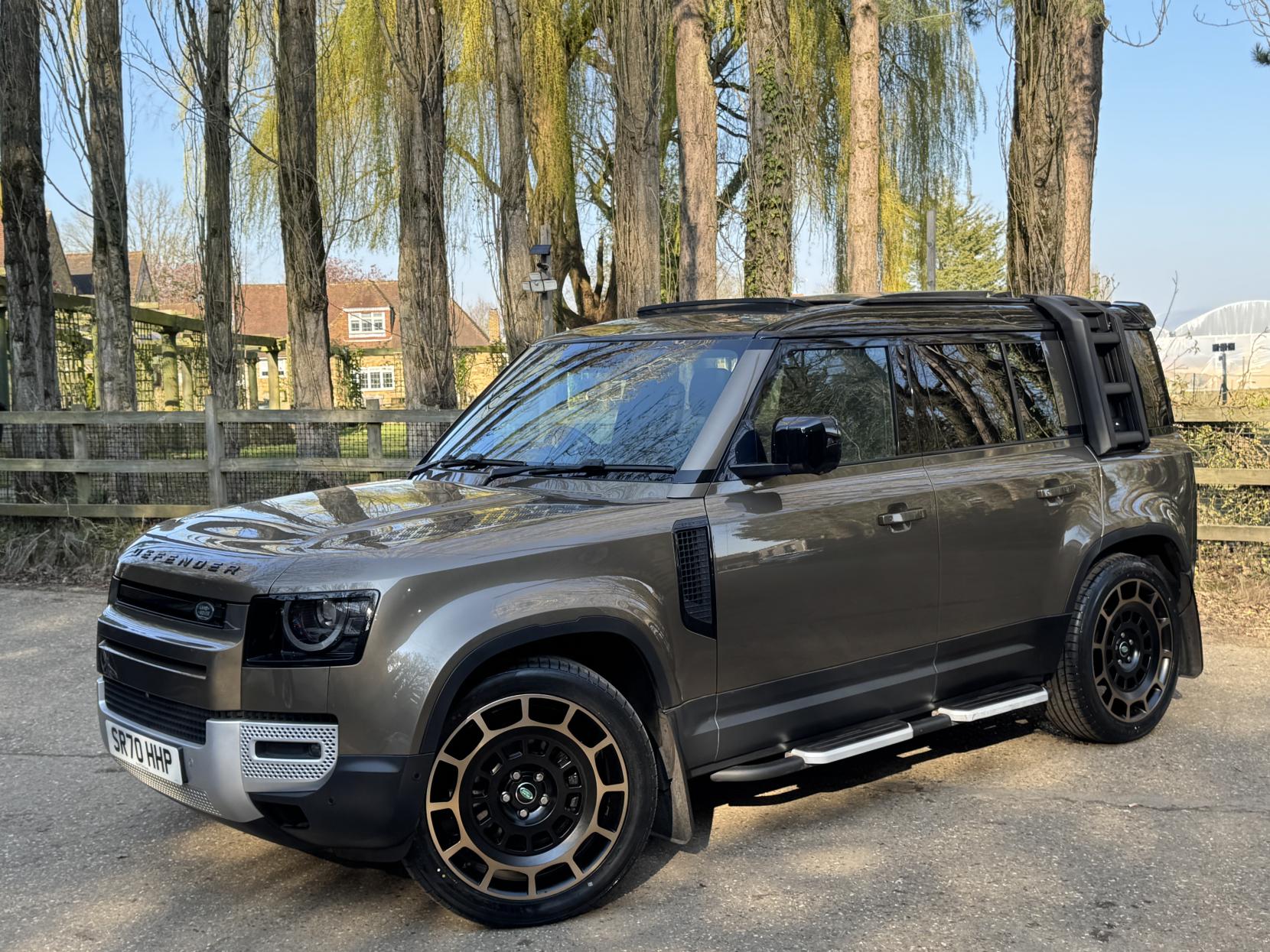 Land Rover Defender 110 2.0 SD4 First Edition SUV 5dr Diesel Auto 4WD Euro 6 (s/s) (240 ps)