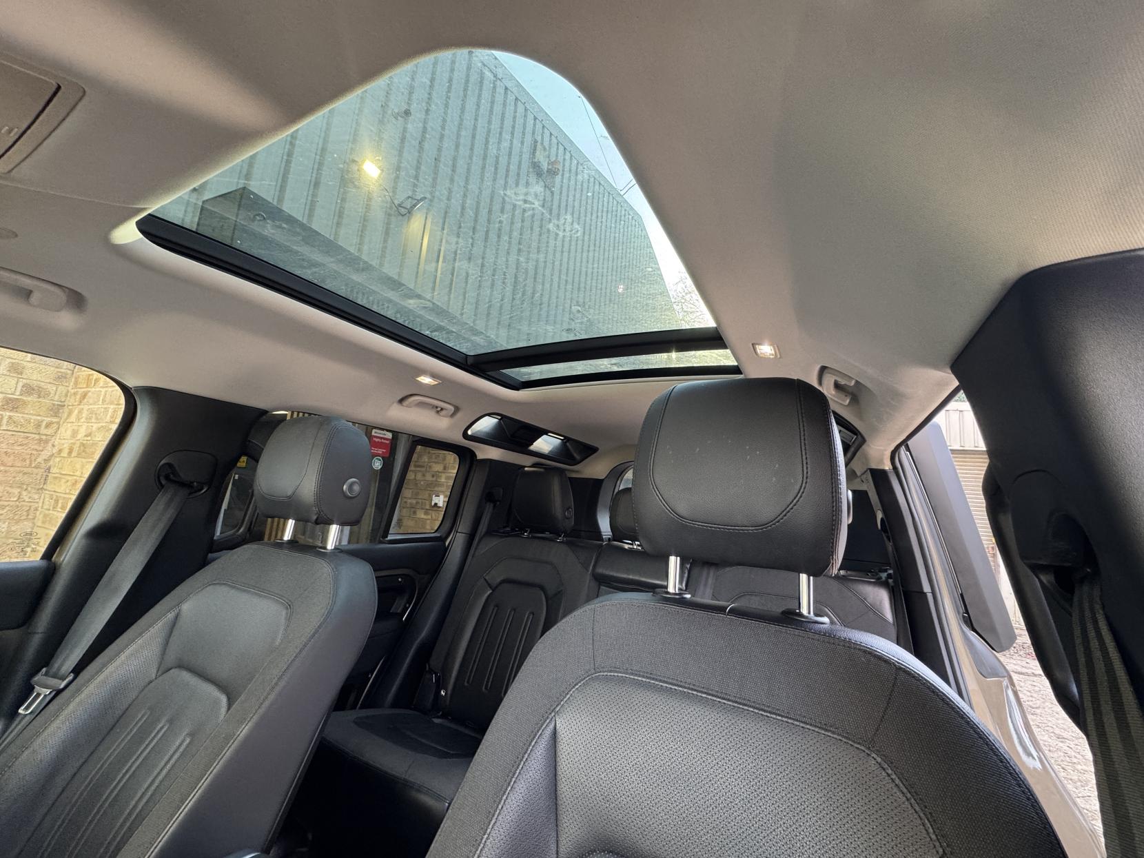 Land Rover Defender 110 2.0 SD4 First Edition SUV 5dr Diesel Auto 4WD Euro 6 (s/s) (240 ps)