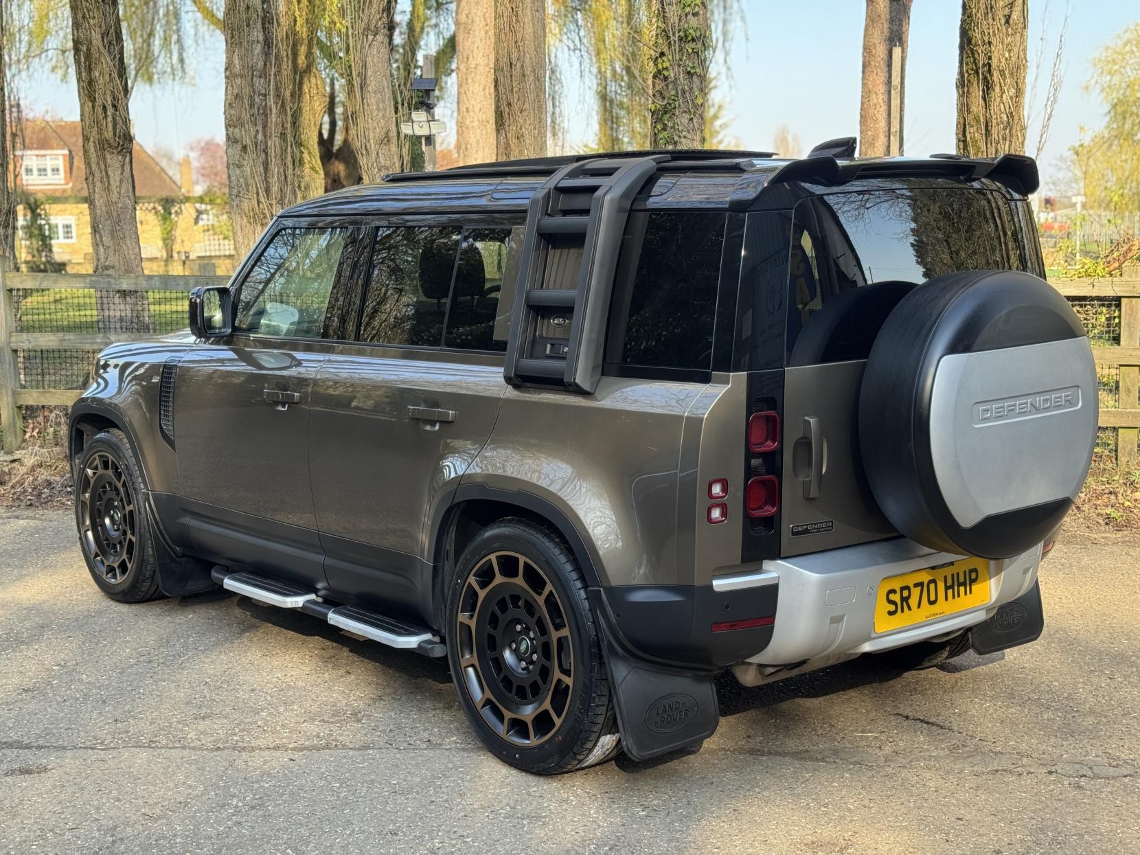 Land Rover Defender 110 2.0 SD4 First Edition SUV 5dr Diesel Auto 4WD Euro 6 (s/s) (240 ps)