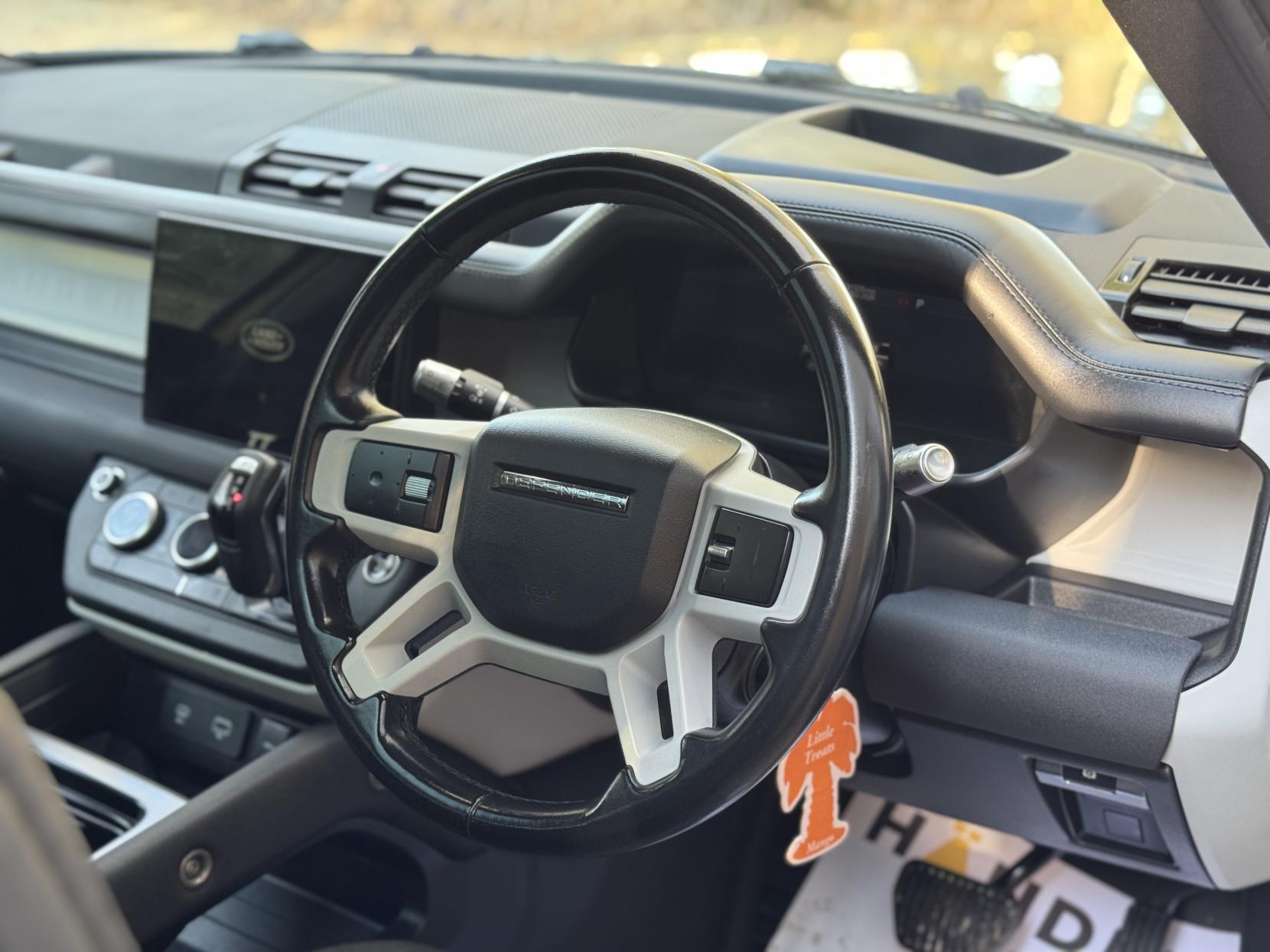 Land Rover Defender 110 2.0 SD4 First Edition SUV 5dr Diesel Auto 4WD Euro 6 (s/s) (240 ps)