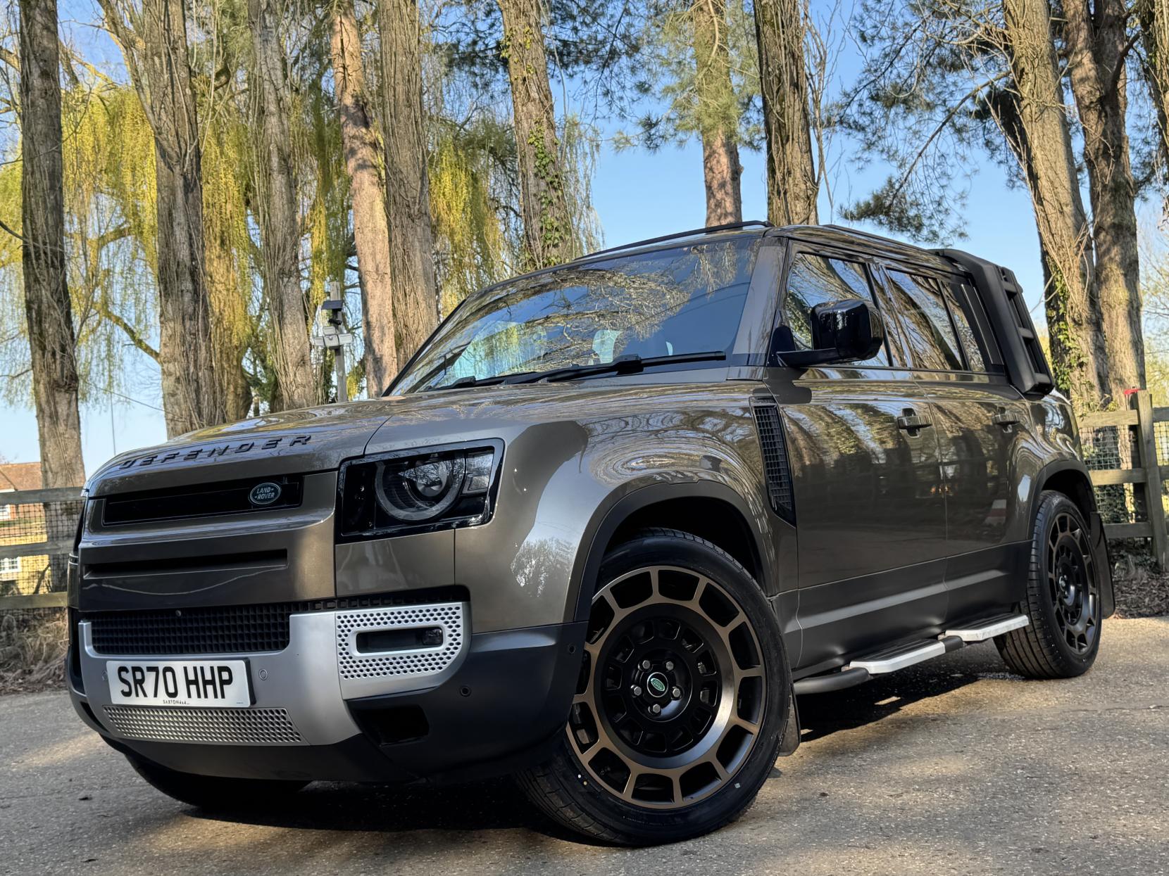 Land Rover Defender 110 2.0 SD4 First Edition SUV 5dr Diesel Auto 4WD Euro 6 (s/s) (240 ps)