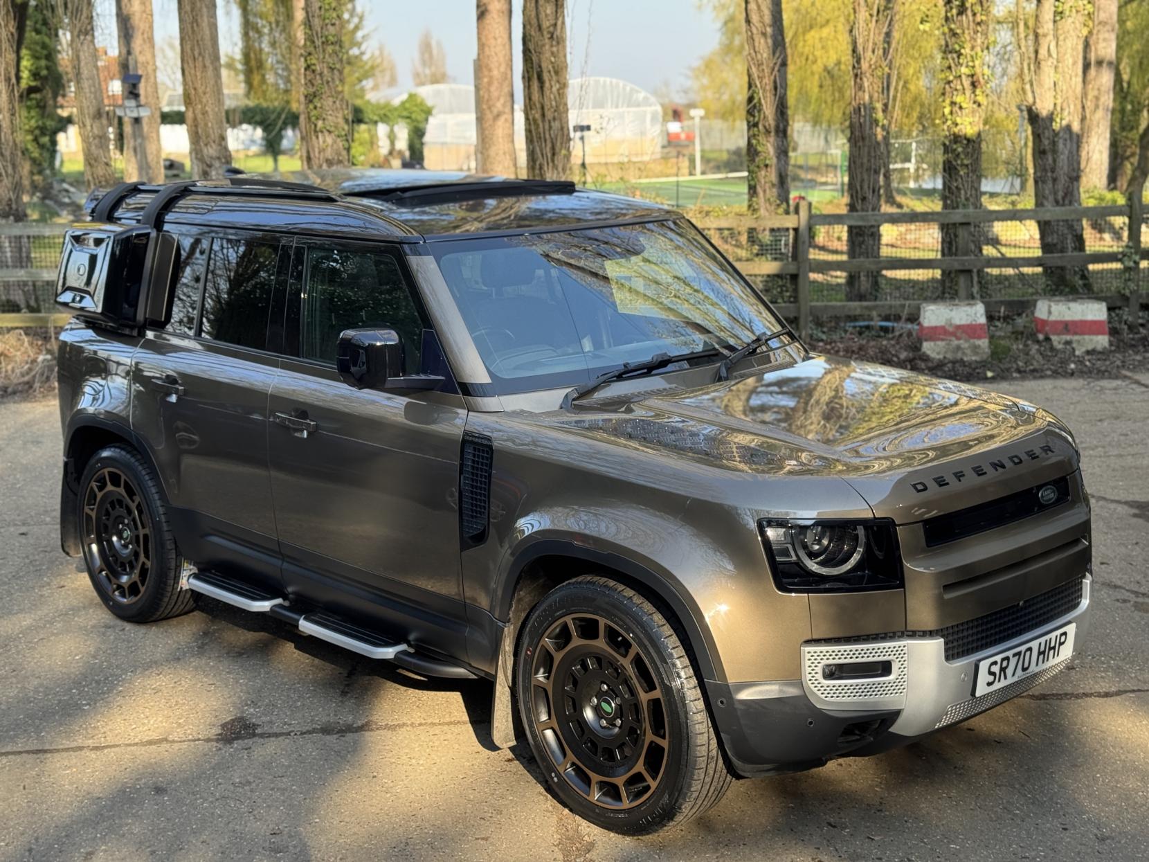 Land Rover Defender 110 2.0 SD4 First Edition SUV 5dr Diesel Auto 4WD Euro 6 (s/s) (240 ps)