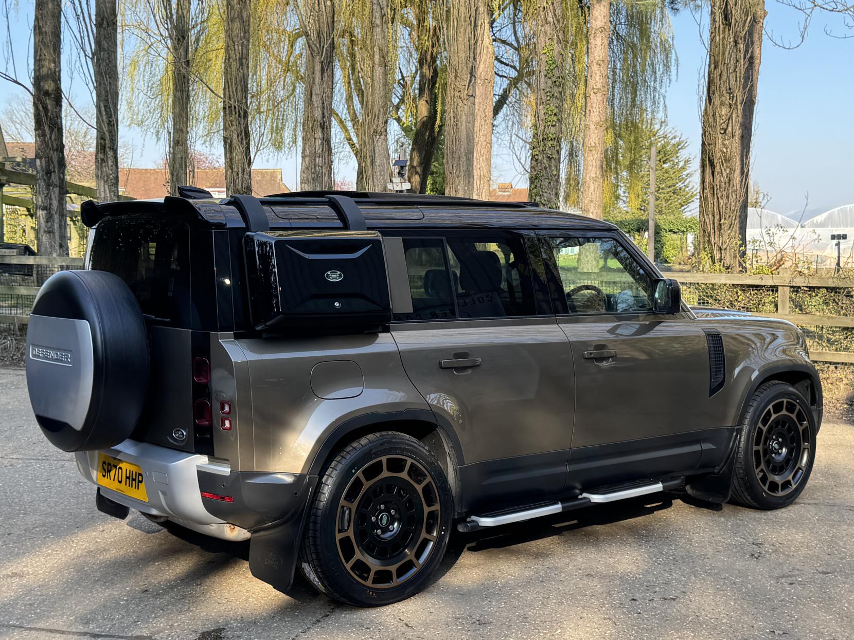 Land Rover Defender 110 2.0 SD4 First Edition SUV 5dr Diesel Auto 4WD Euro 6 (s/s) (240 ps)