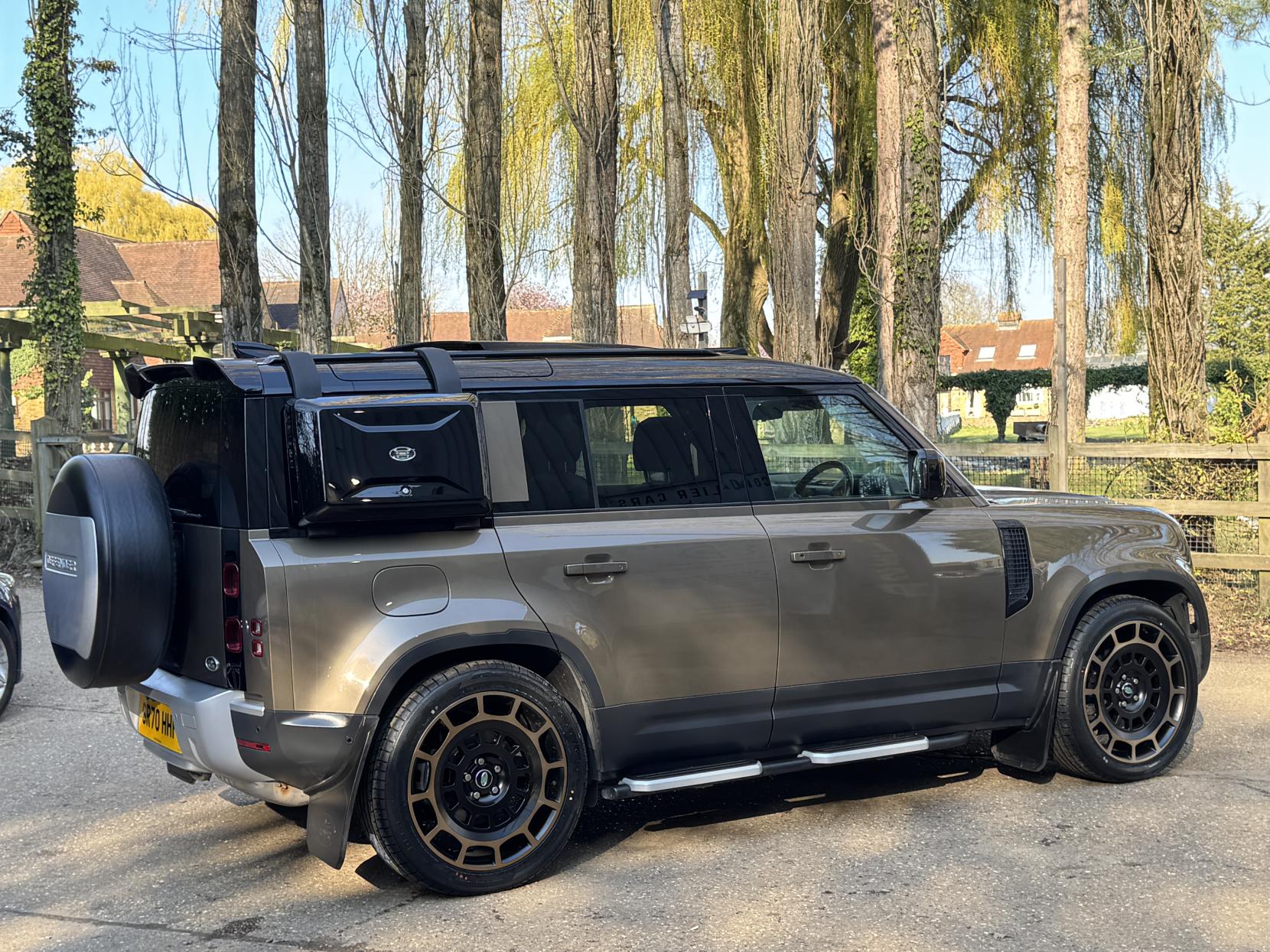 Land Rover Defender 110 2.0 SD4 First Edition SUV 5dr Diesel Auto 4WD Euro 6 (s/s) (240 ps)