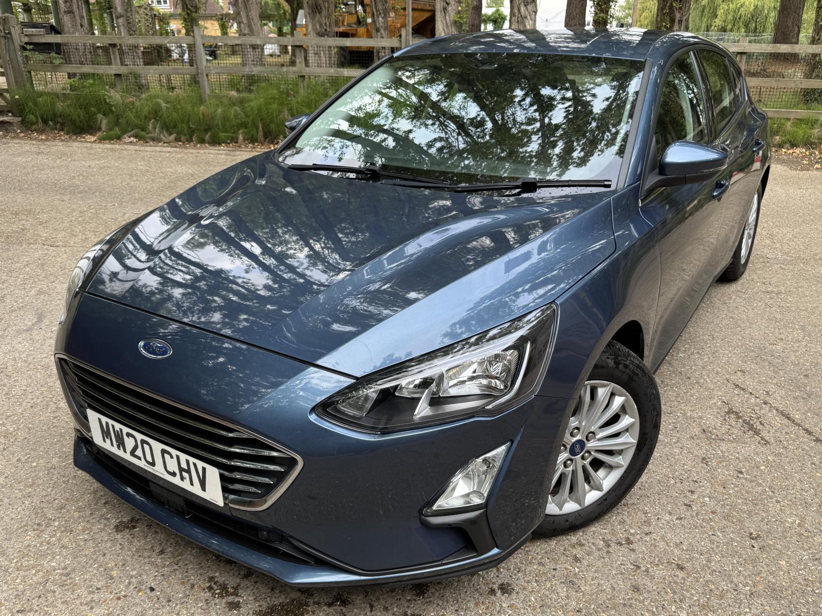 Ford Focus 1.0T EcoBoost Titanium Hatchback 5dr Petrol Auto Euro 6 (s/s) (125 ps)